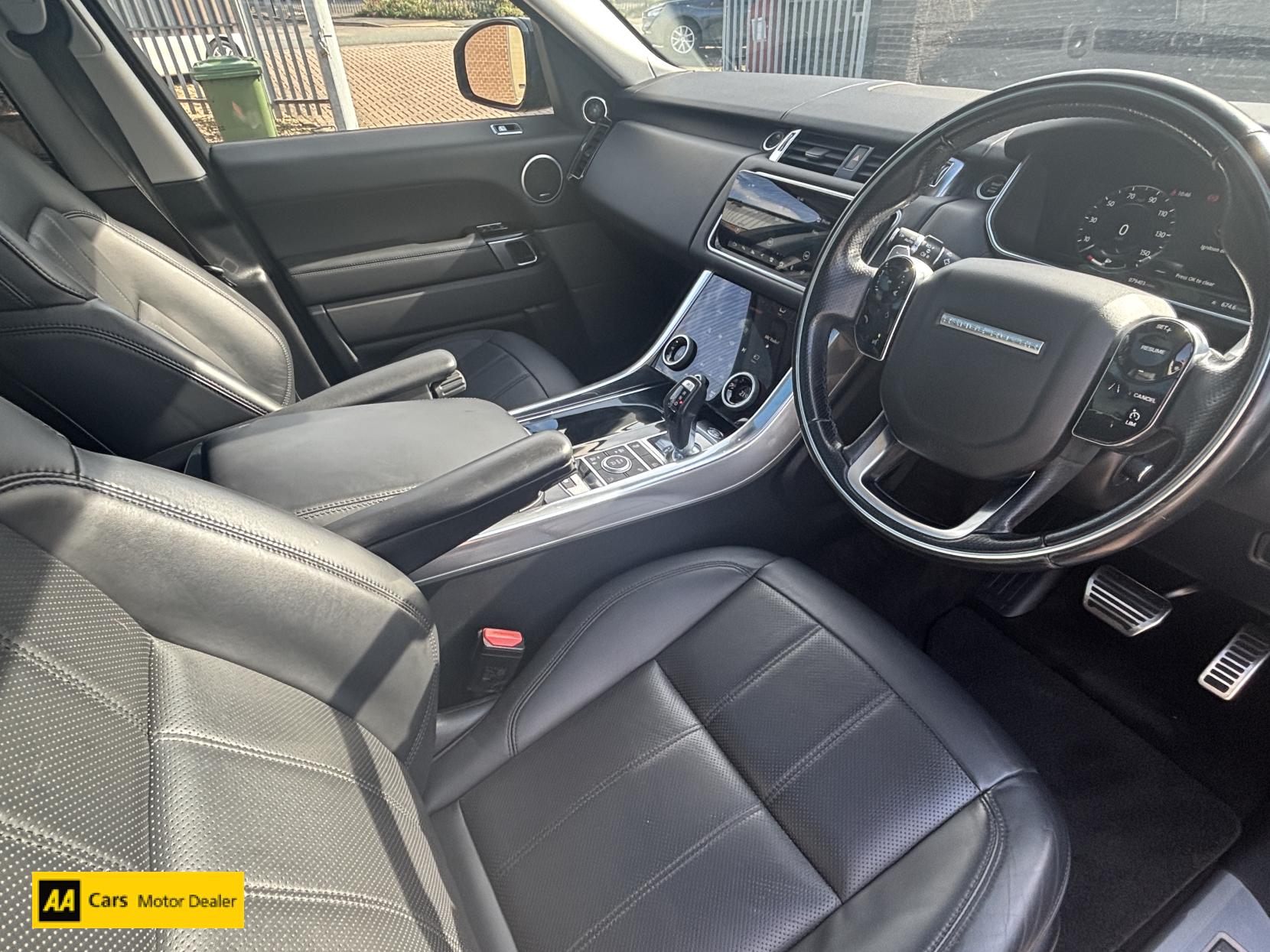 Land Rover Range Rover Sport 3.0 SD V6 HSE Dynamic SUV 5dr Diesel Auto 4WD Euro 6 (s/s) (306 ps)