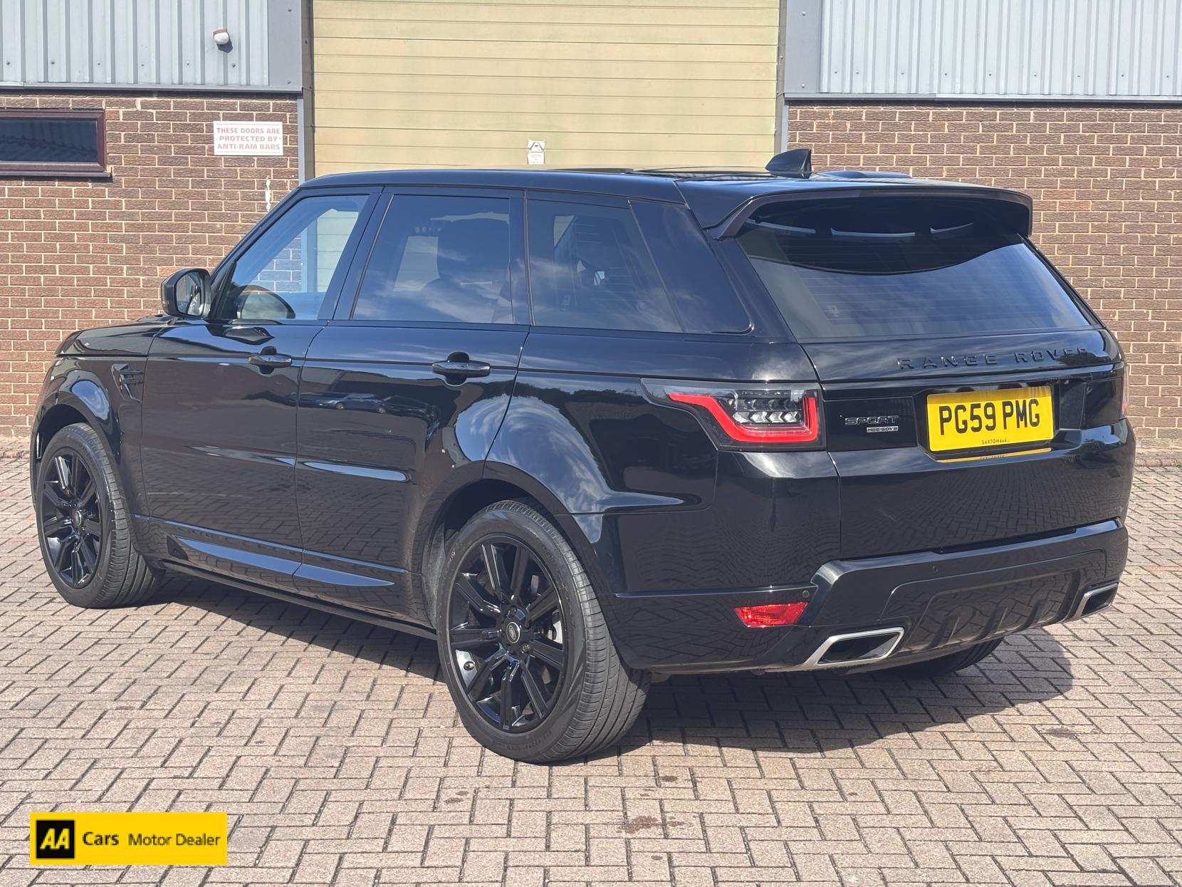 Land Rover Range Rover Sport 3.0 SD V6 HSE Dynamic SUV 5dr Diesel Auto 4WD Euro 6 (s/s) (306 ps)