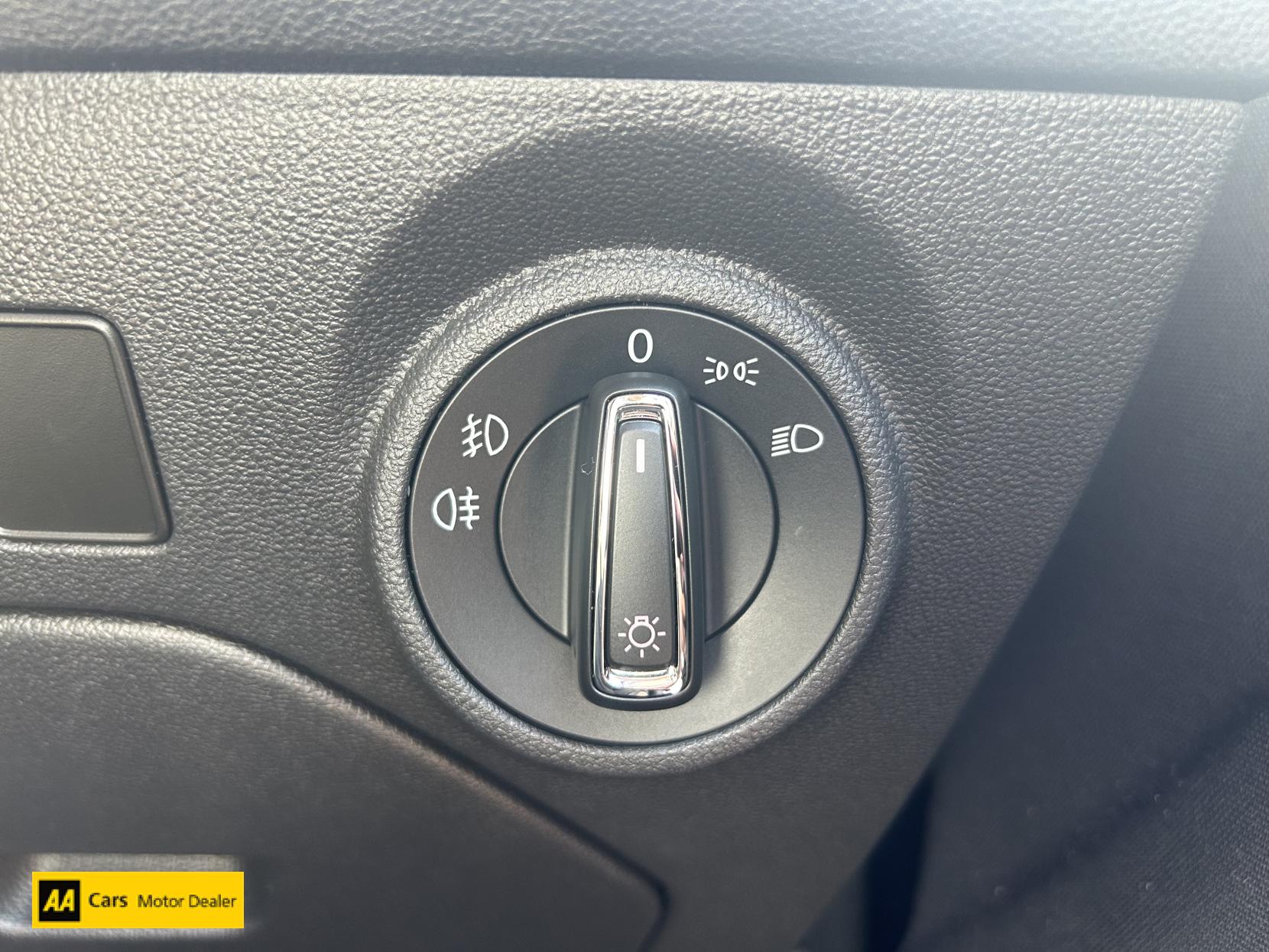 SEAT Leon 1.2 TSI SE Hatchback 5dr Petrol Manual Euro 6 (s/s) (110 ps)