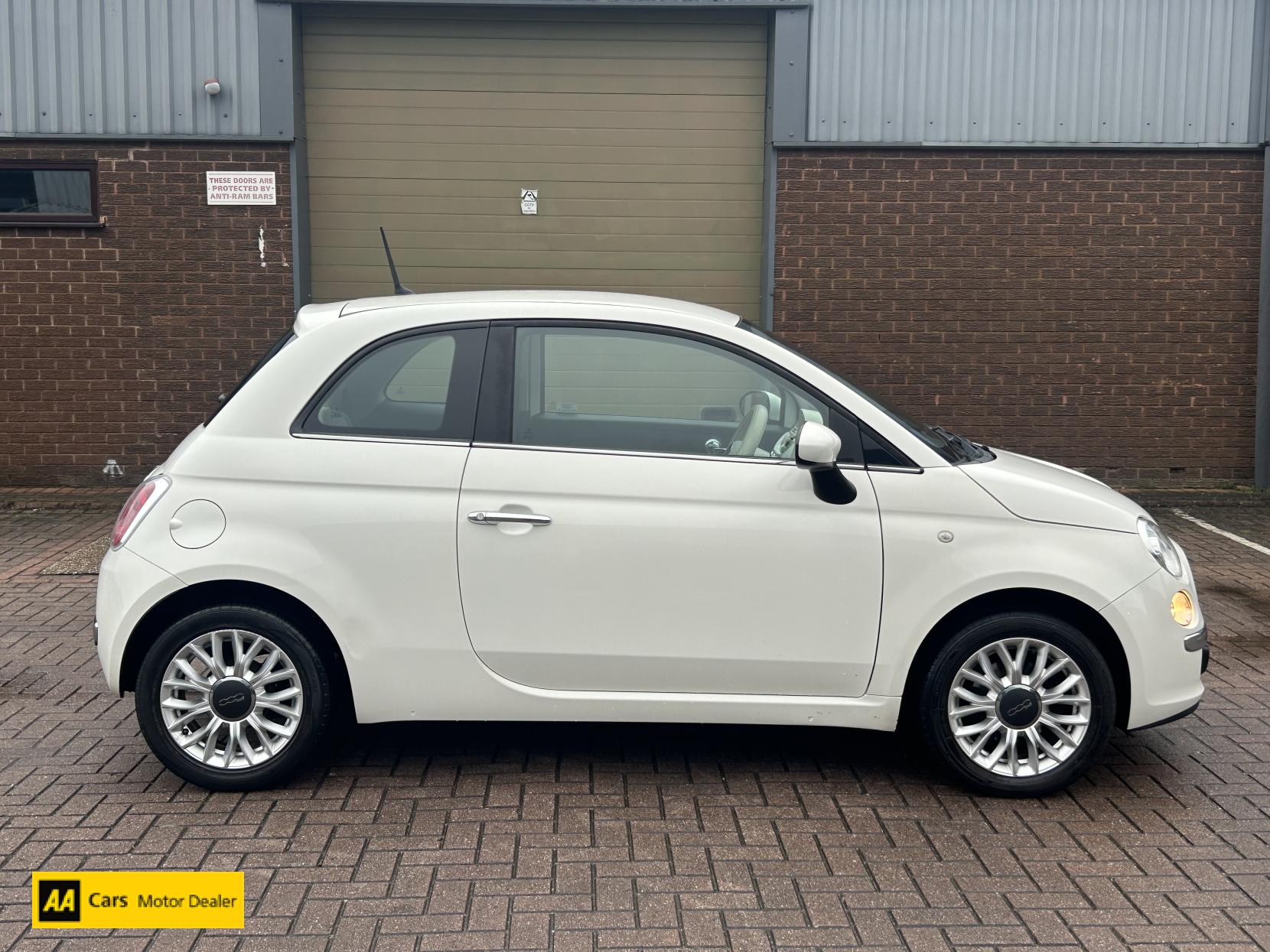 Fiat 500 1.2 Pop Star Hatchback 3dr Petrol Manual Euro 6 (s/s) (69 bhp)