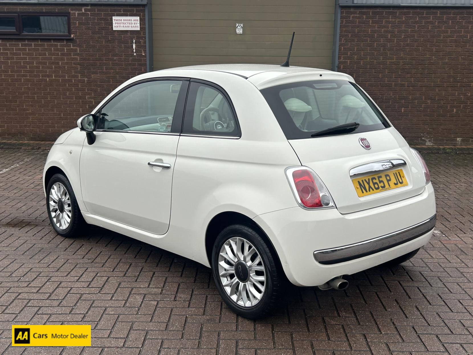 Fiat 500 1.2 Pop Star Hatchback 3dr Petrol Manual Euro 6 (s/s) (69 bhp)