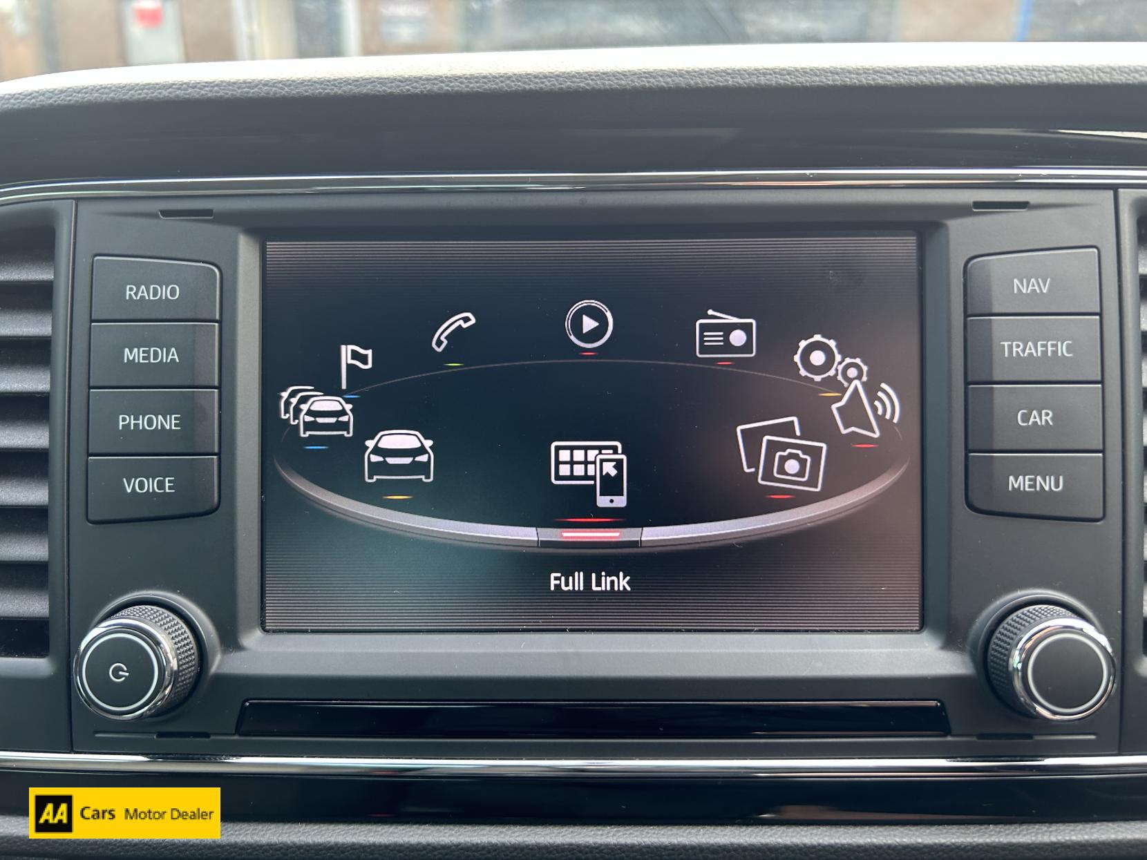 SEAT Leon 1.6 TDI SE Dynamic Technology Hatchback 5dr Diesel Manual Euro 6 (s/s) (115 ps)