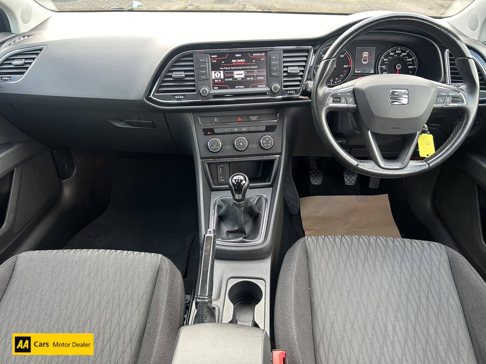 SEAT Leon 1.6 TDI SE Dynamic Technology Hatchback 5dr Diesel Manual Euro 6 (s/s) (115 ps)