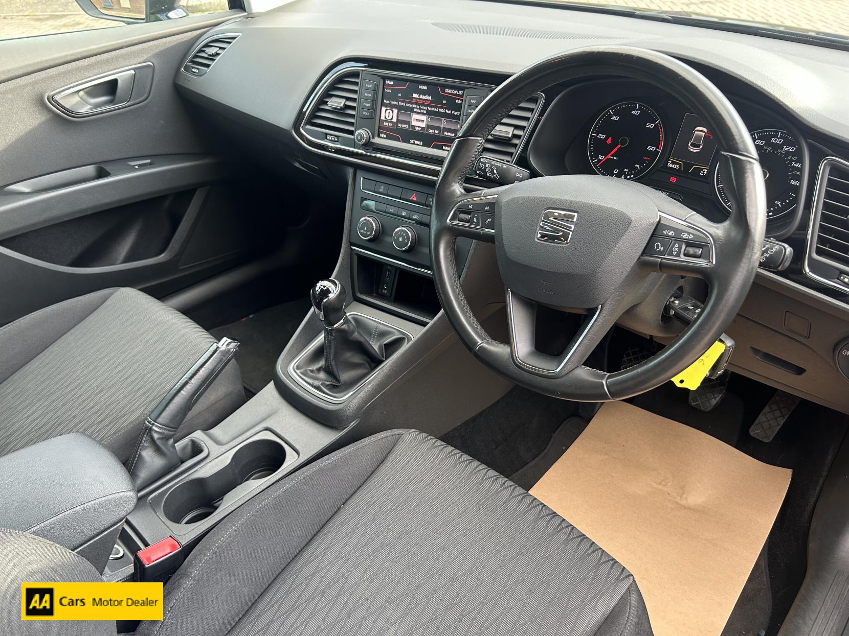 SEAT Leon 1.6 TDI SE Dynamic Technology Hatchback 5dr Diesel Manual Euro 6 (s/s) (115 ps)