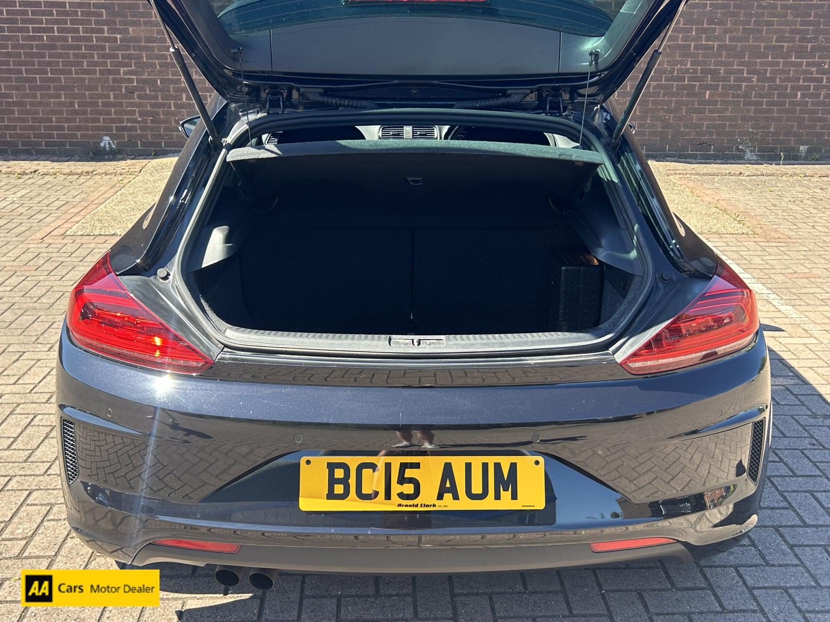 Volkswagen Scirocco 2.0 TSI BlueMotion Tech R-Line Hatchback 3dr Petrol Manual Euro 6 (s/s) (180 ps)