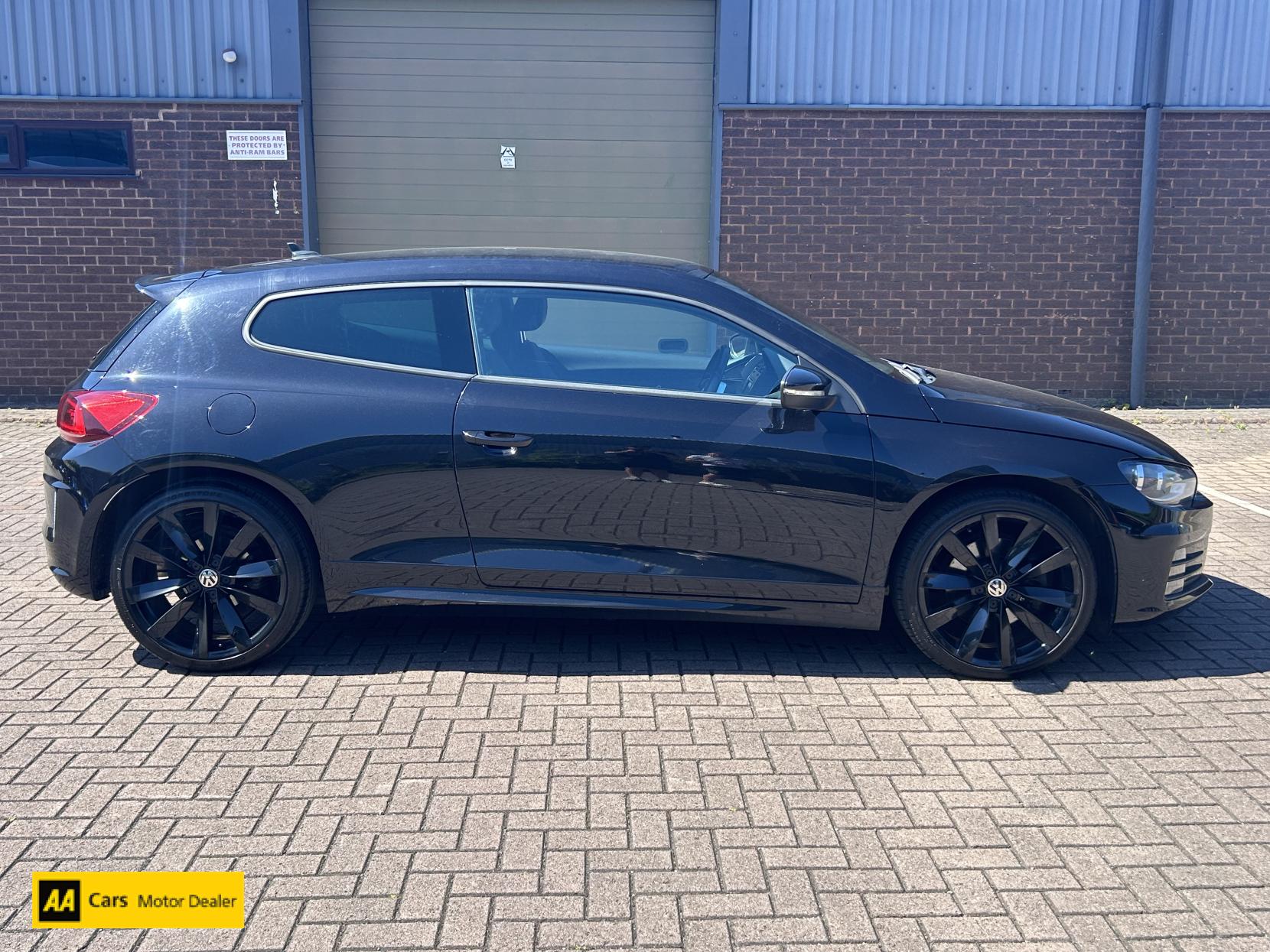 Volkswagen Scirocco 2.0 TSI BlueMotion Tech R-Line Hatchback 3dr Petrol Manual Euro 6 (s/s) (180 ps)