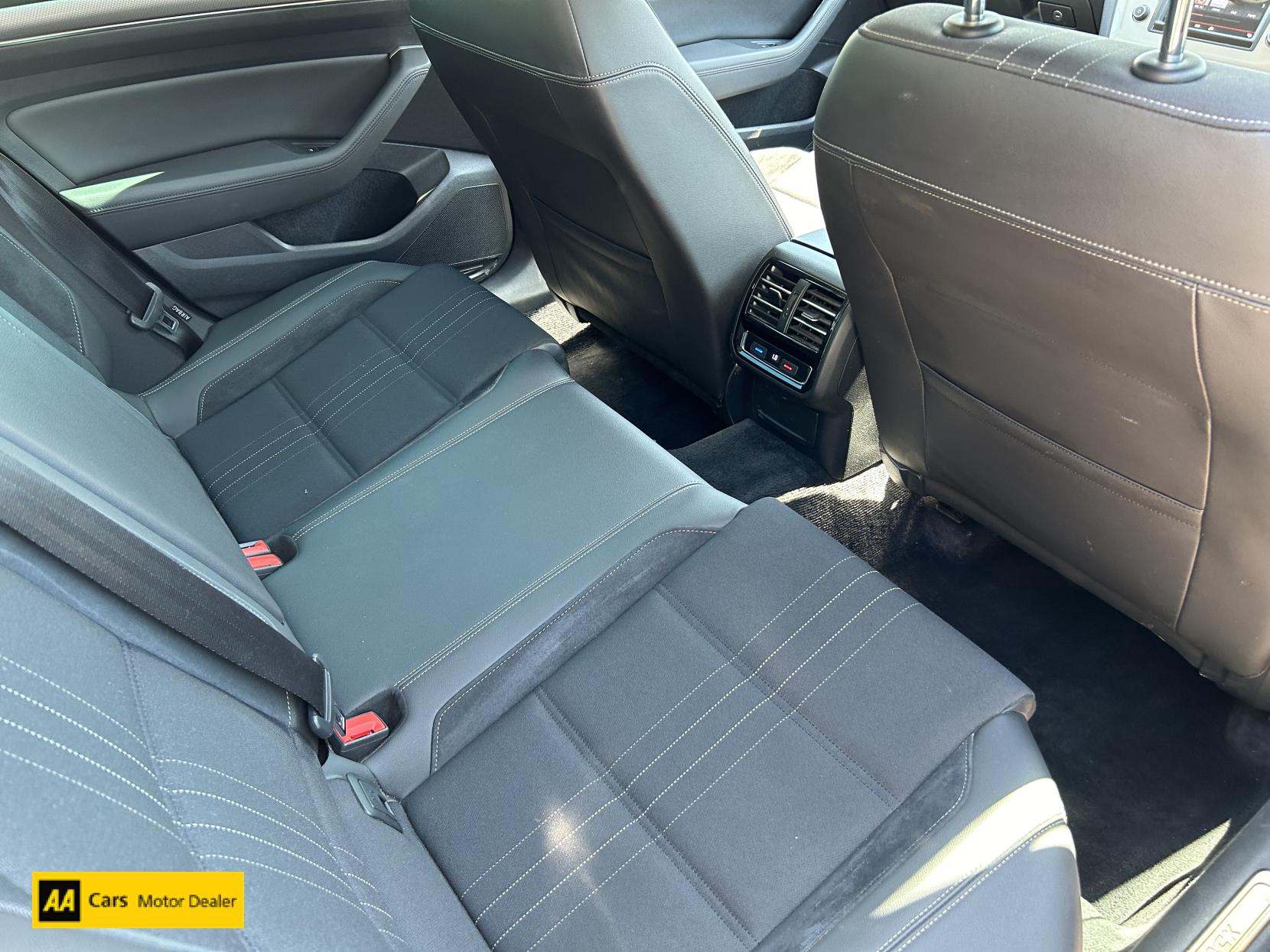 Volkswagen Passat 2.0 TDI BlueMotion Tech Alltrack Estate 5dr Diesel DSG 4Motion Euro 6 (s/s) (190 ps)