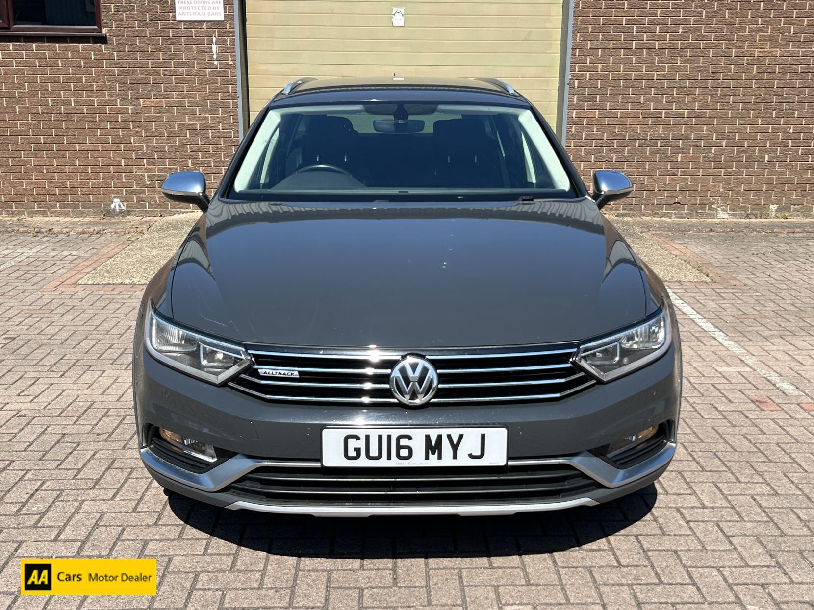 Volkswagen Passat 2.0 TDI BlueMotion Tech Alltrack Estate 5dr Diesel DSG 4Motion Euro 6 (s/s) (190 ps)