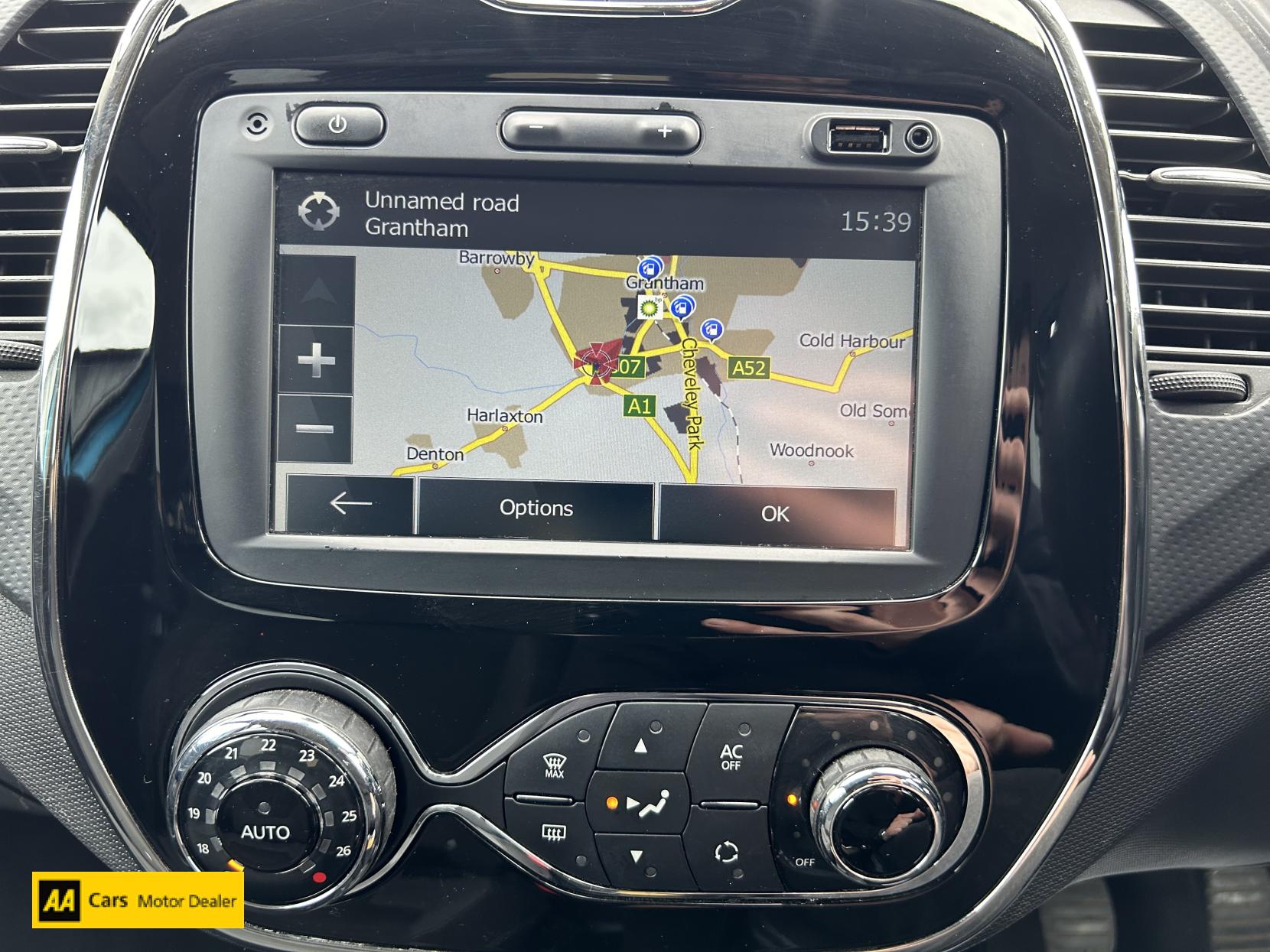 Renault Captur 1.5 dCi ENERGY Dynamique MediaNav SUV 5dr Diesel Manual Euro 5 (s/s) (90 ps)