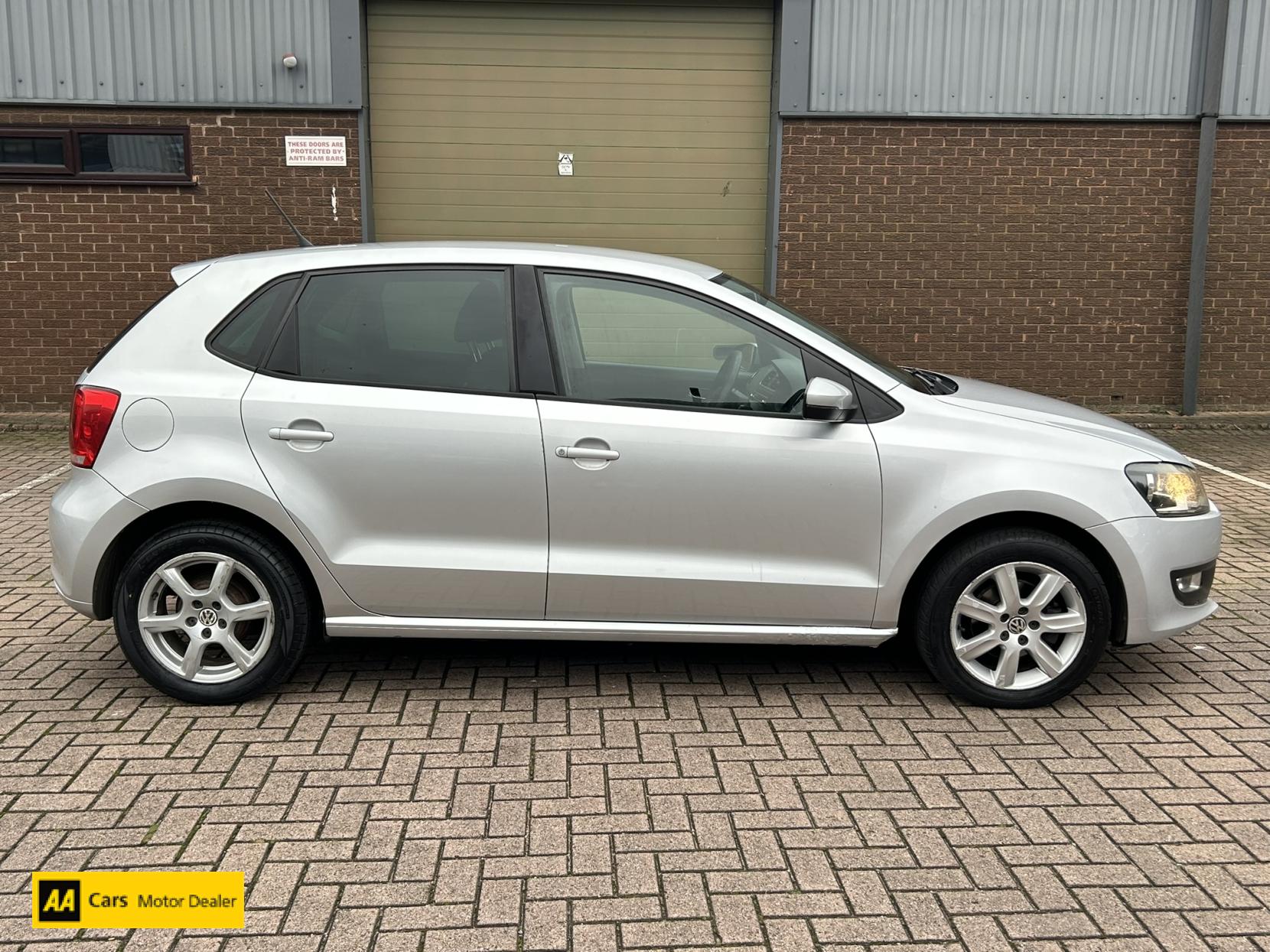 Volkswagen Polo 1.2 Moda Hatchback 5dr Petrol Manual Euro 5 (60 ps)