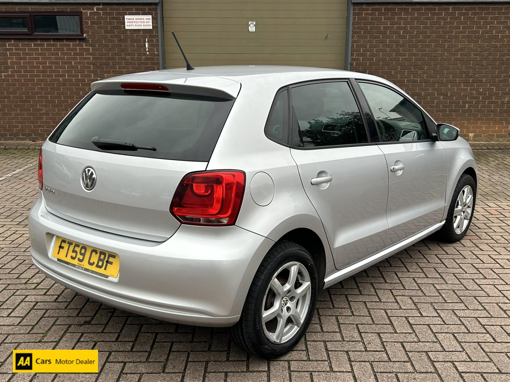 Volkswagen Polo 1.2 Moda Hatchback 5dr Petrol Manual Euro 5 (60 ps)