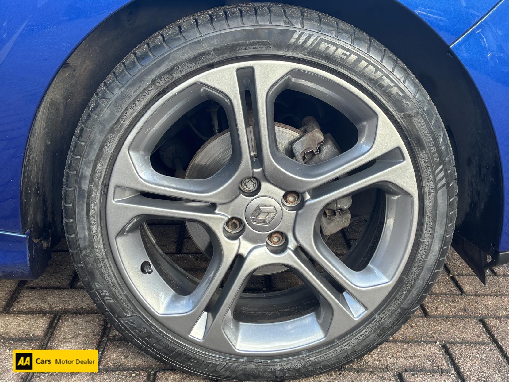 Renault Clio 0.9 TCe GT Line Hatchback 5dr Petrol Manual Euro 6 (s/s) (90 ps)