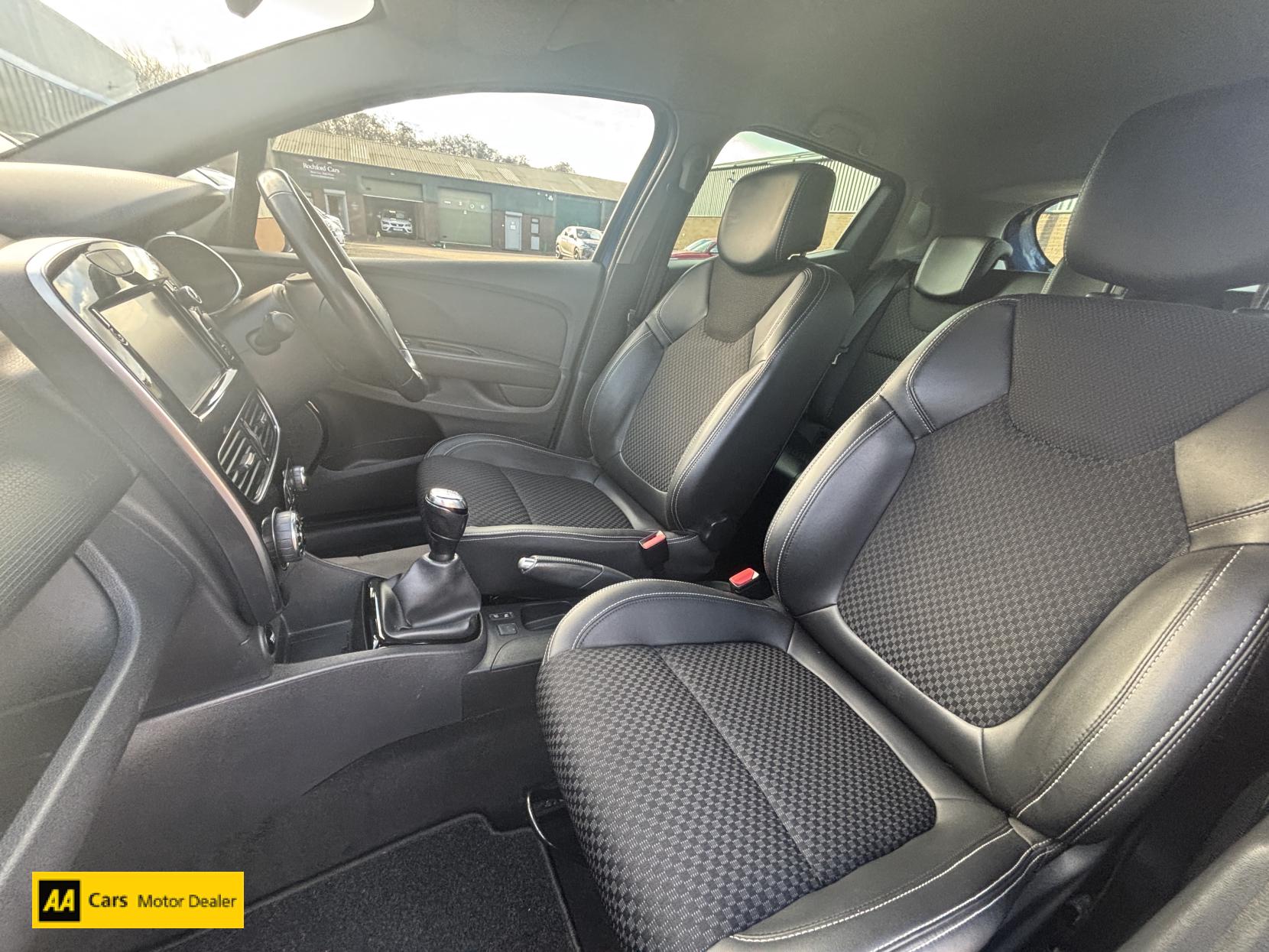 Renault Clio 0.9 TCe GT Line Hatchback 5dr Petrol Manual Euro 6 (s/s) (90 ps)