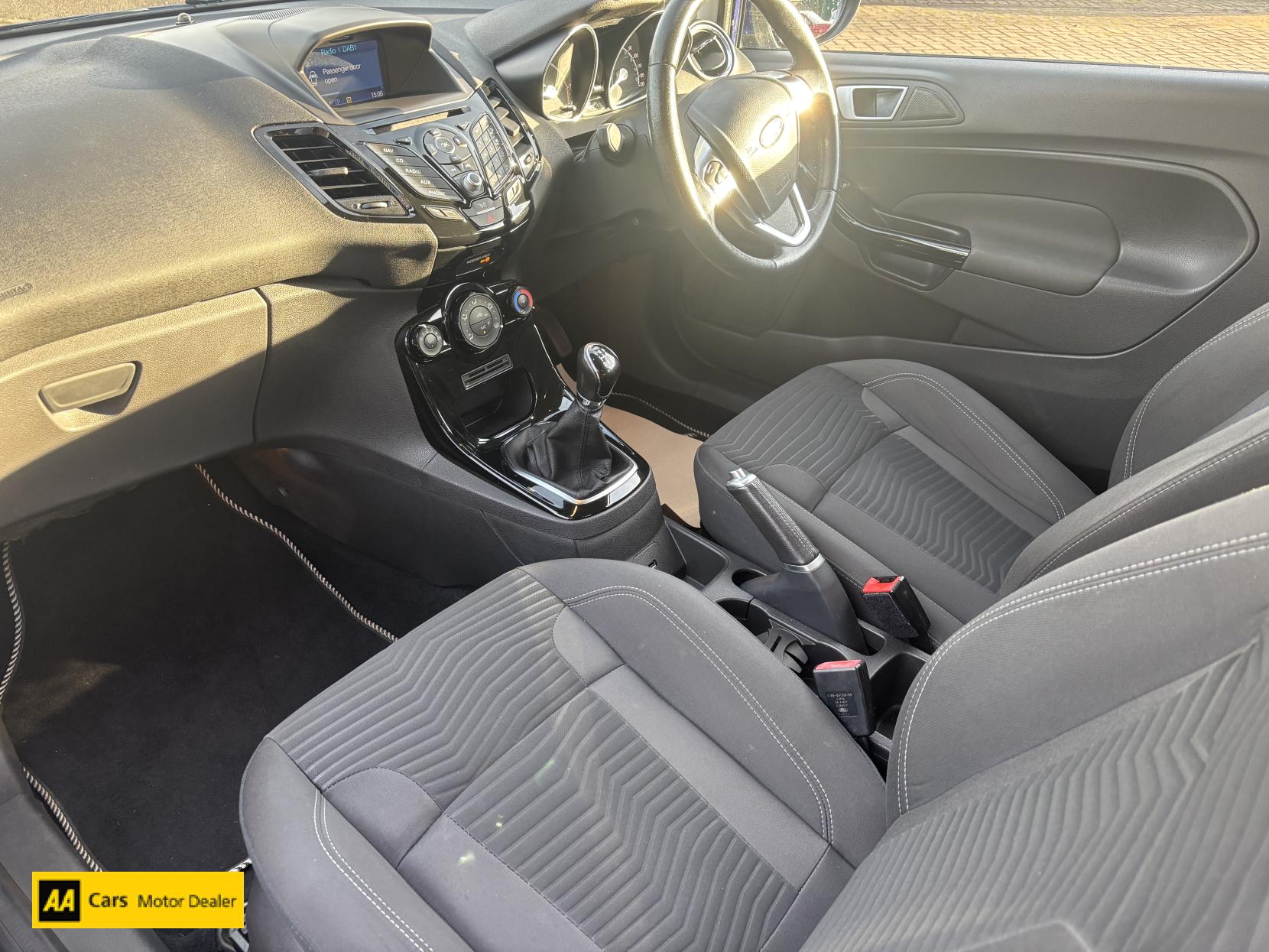 Ford Fiesta 1.25 Zetec Hatchback 3dr Petrol Manual Euro 6 (82 ps)