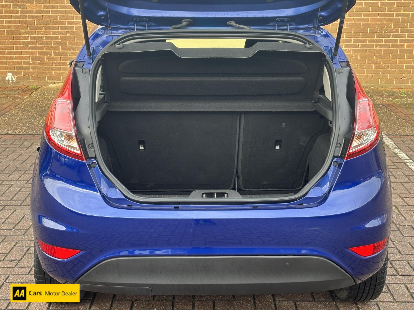 Ford Fiesta 1.25 Zetec Hatchback 3dr Petrol Manual Euro 6 (82 ps)