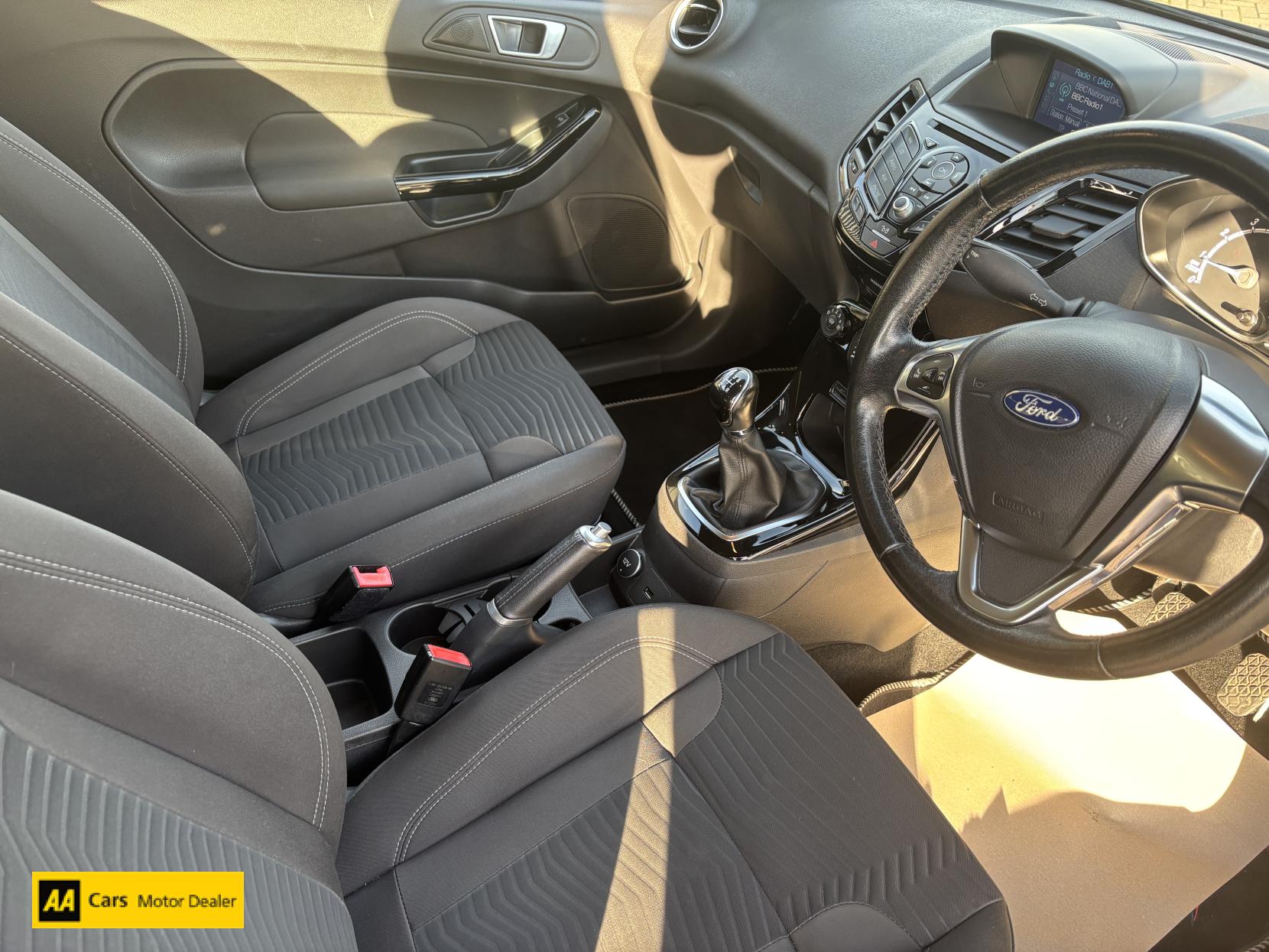 Ford Fiesta 1.25 Zetec Hatchback 3dr Petrol Manual Euro 6 (82 ps)