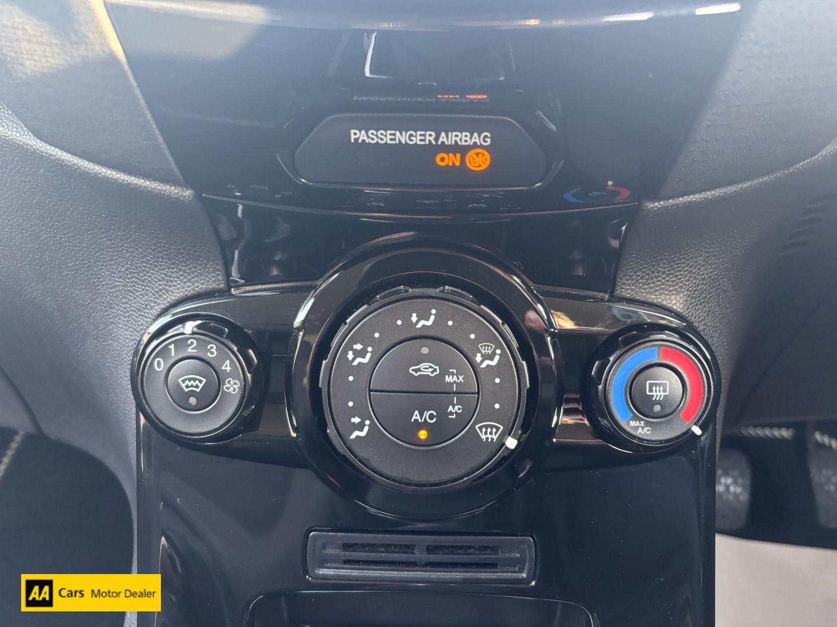 Ford Fiesta 1.25 Zetec Hatchback 3dr Petrol Manual Euro 6 (82 ps)