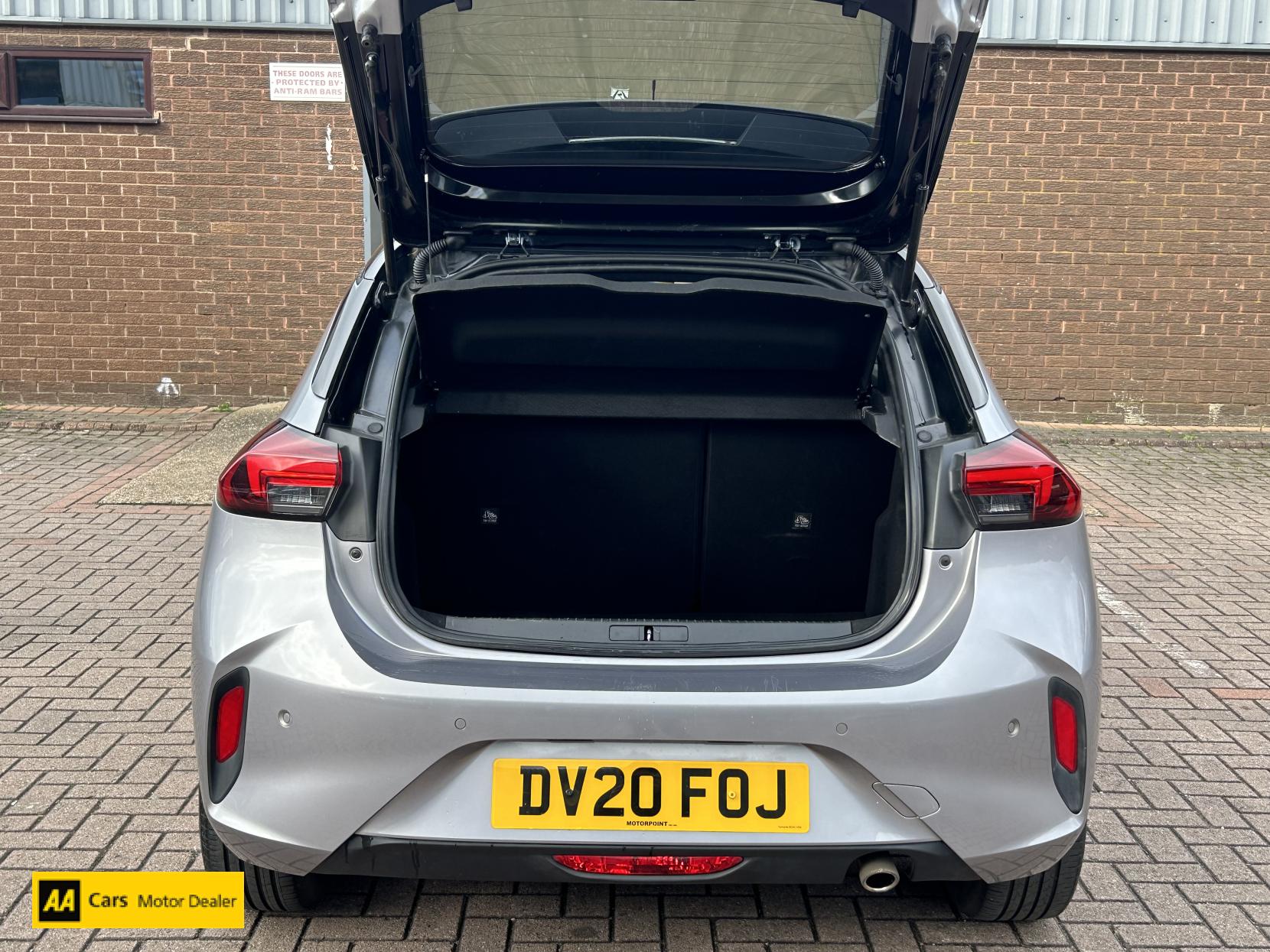 Vauxhall Corsa 1.2 Turbo SRi Nav Hatchback 5dr Petrol Manual Euro 6 (s/s) (100 ps)