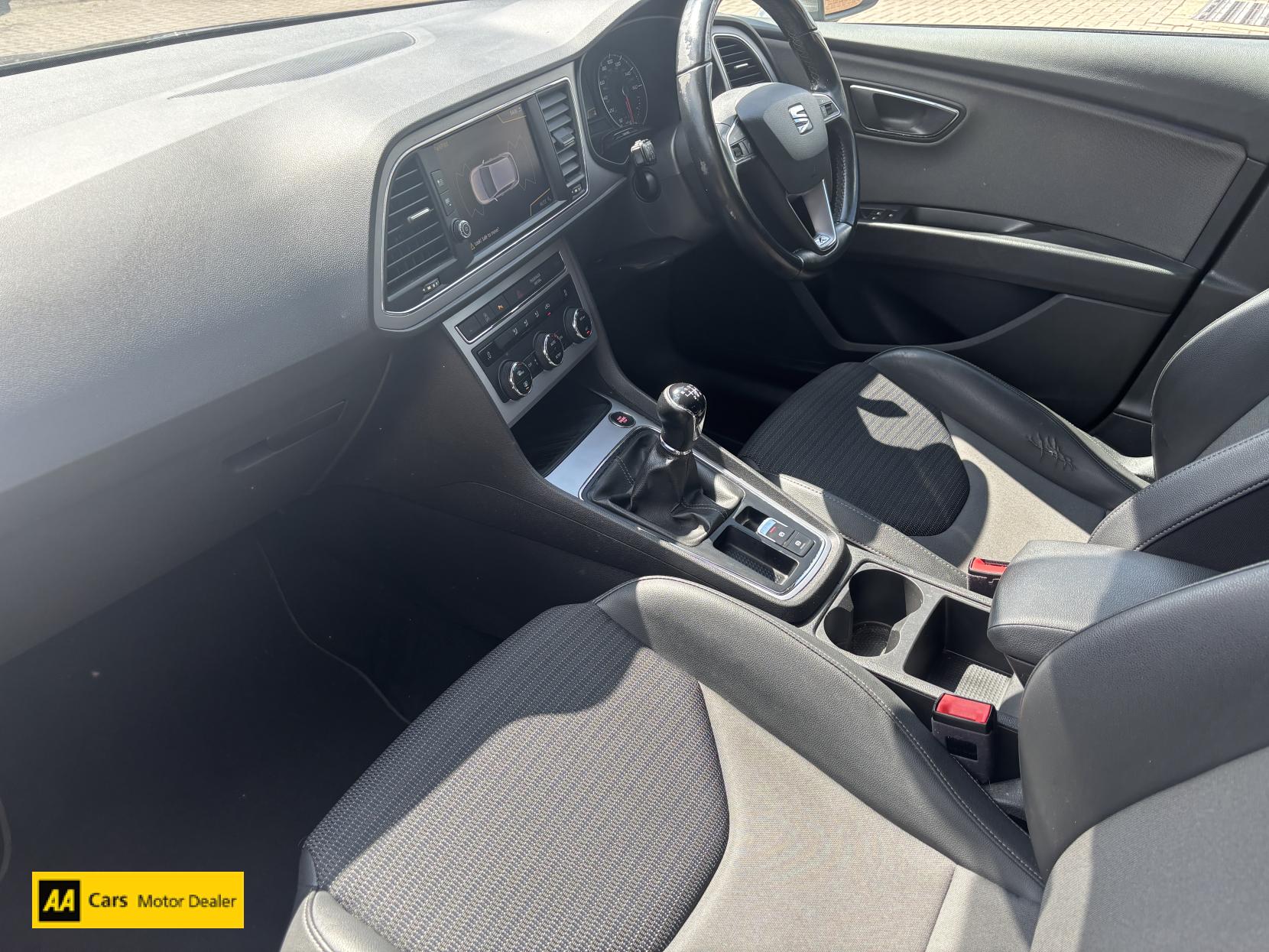 SEAT Leon 1.4 TSI XCELLENCE Technology Hatchback 5dr Petrol Manual Euro 6 (s/s) (125 ps)