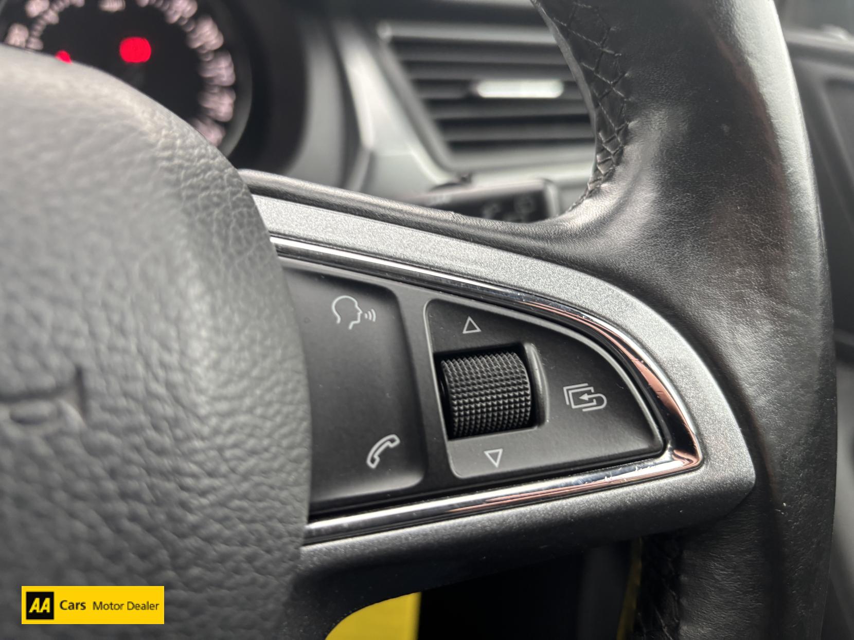 Skoda Rapid Spaceback 1.6 TDI SE Tech Hatchback 5dr Diesel Manual Euro 5 (105 ps)