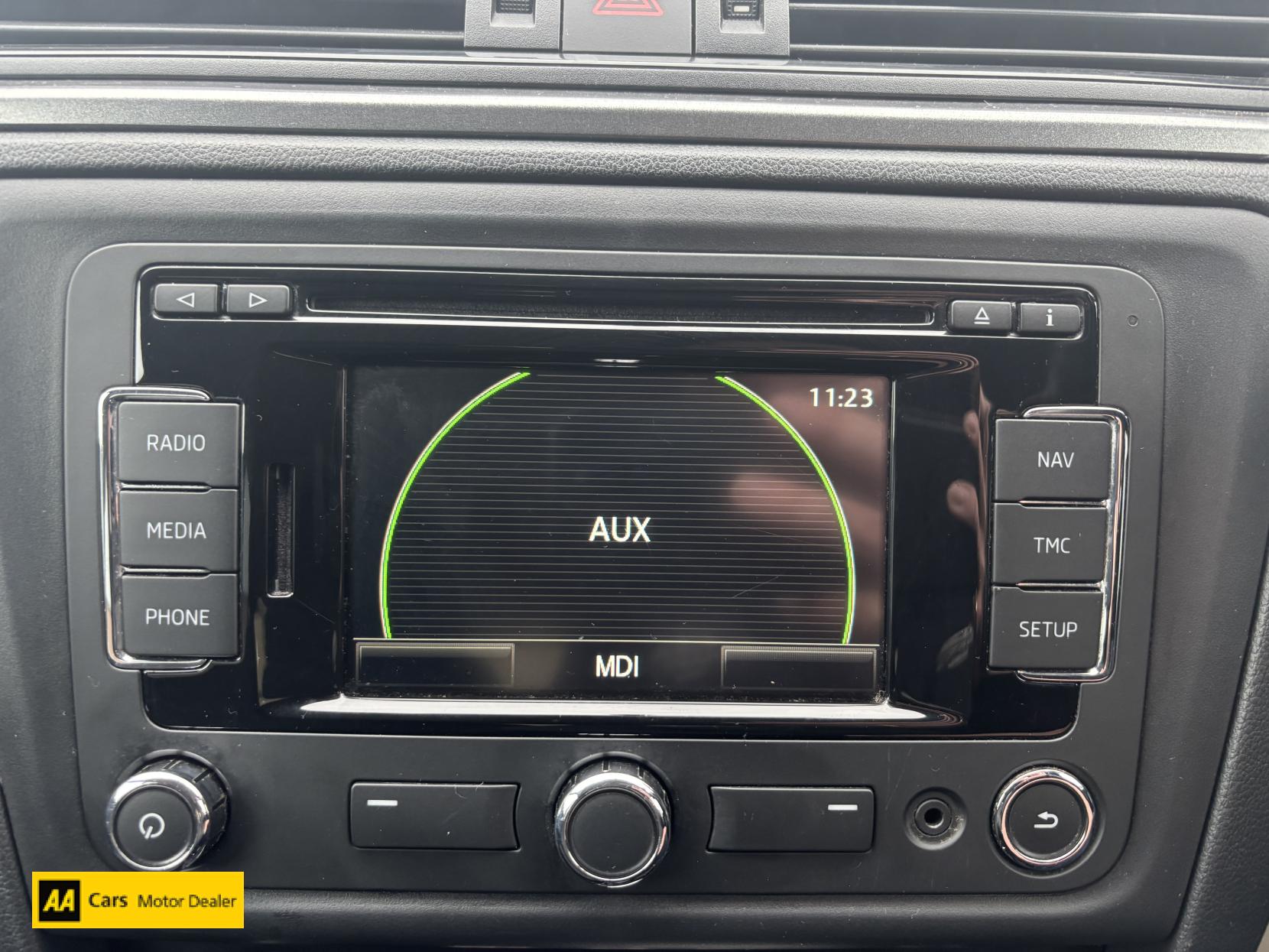 Skoda Rapid Spaceback 1.6 TDI SE Tech Hatchback 5dr Diesel Manual Euro 5 (105 ps)