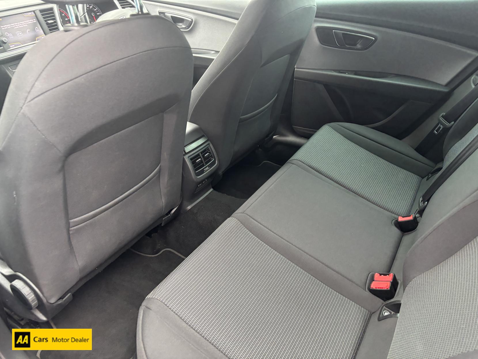 SEAT Leon 1.2 TSI SE Dynamic Technology Hatchback 5dr Petrol Manual Euro 6 (s/s) (110 ps)