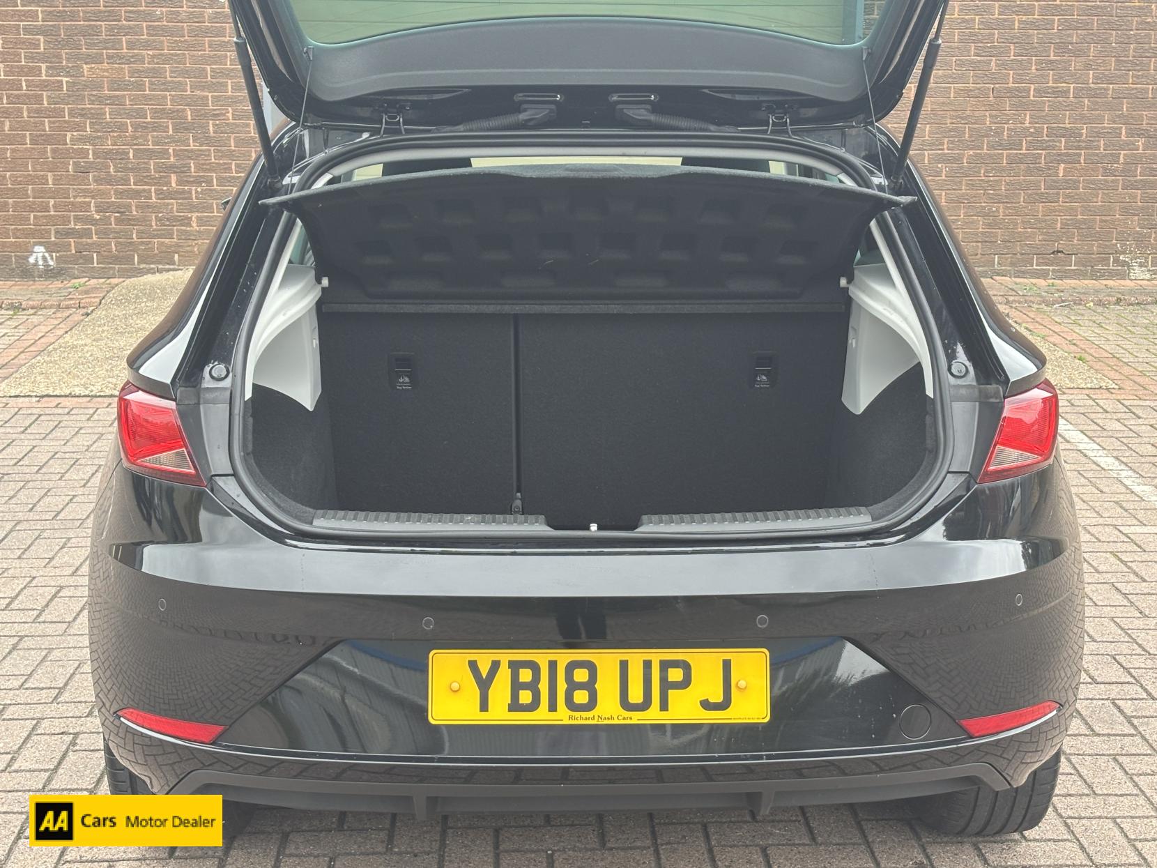 SEAT Leon 1.2 TSI SE Dynamic Technology Hatchback 5dr Petrol Manual Euro 6 (s/s) (110 ps)