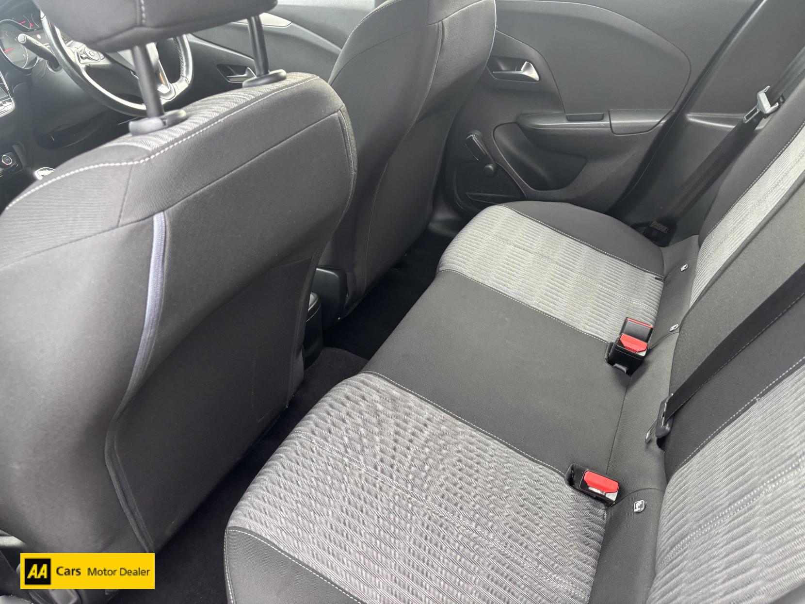 Vauxhall Corsa 1.2 SE Hatchback 5dr Petrol Manual Euro 6 (75 ps)