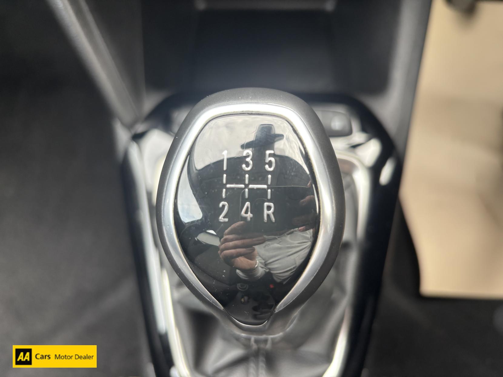 Vauxhall Corsa 1.2 SE Hatchback 5dr Petrol Manual Euro 6 (75 ps)