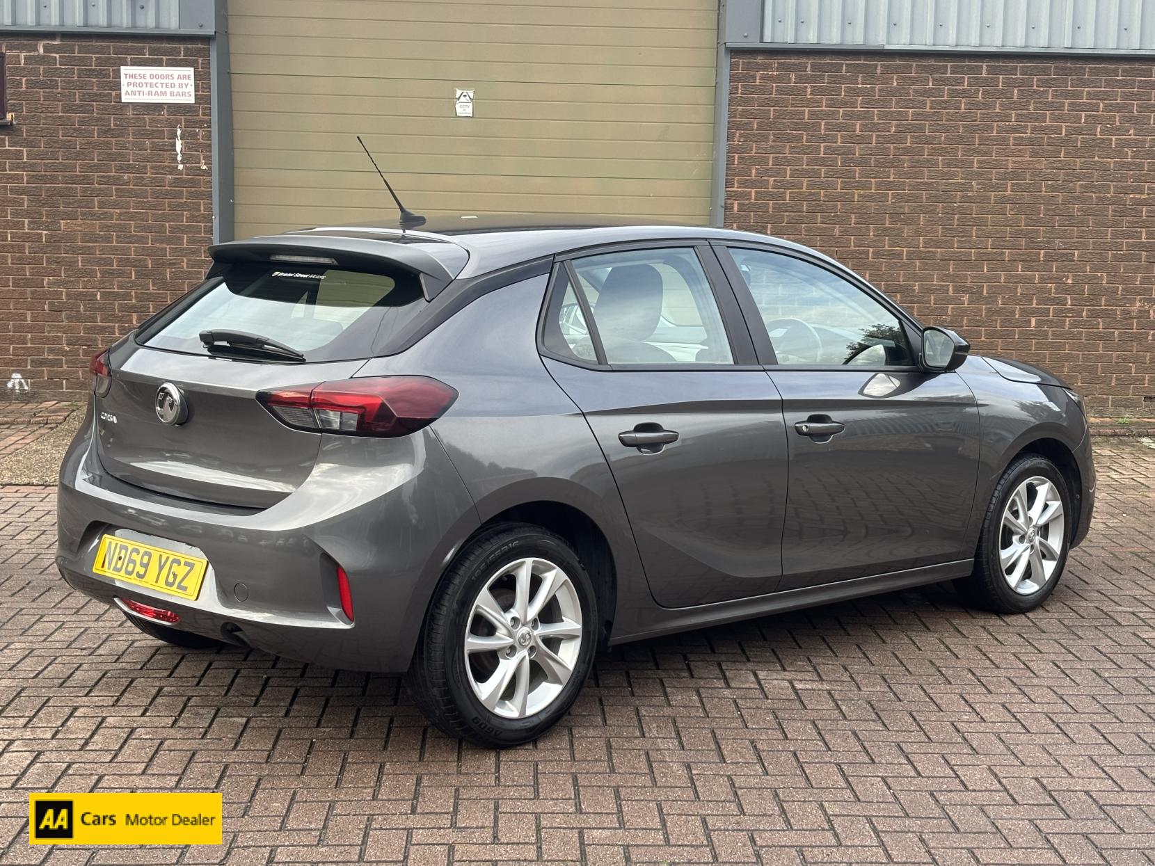 Vauxhall Corsa 1.2 SE Hatchback 5dr Petrol Manual Euro 6 (75 ps)