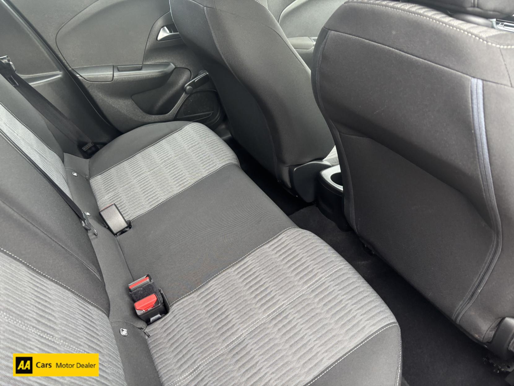 Vauxhall Corsa 1.2 SE Hatchback 5dr Petrol Manual Euro 6 (75 ps)