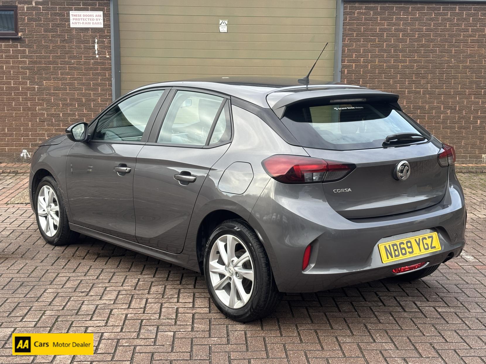 Vauxhall Corsa 1.2 SE Hatchback 5dr Petrol Manual Euro 6 (75 ps)