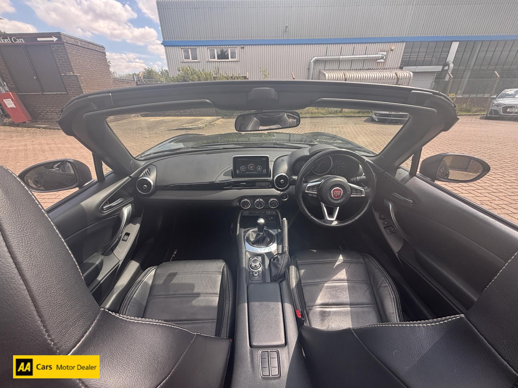 Fiat 124 Spider 1.4 MultiAir Lusso Convertible 2dr Petrol Euro 6 (140 ps)