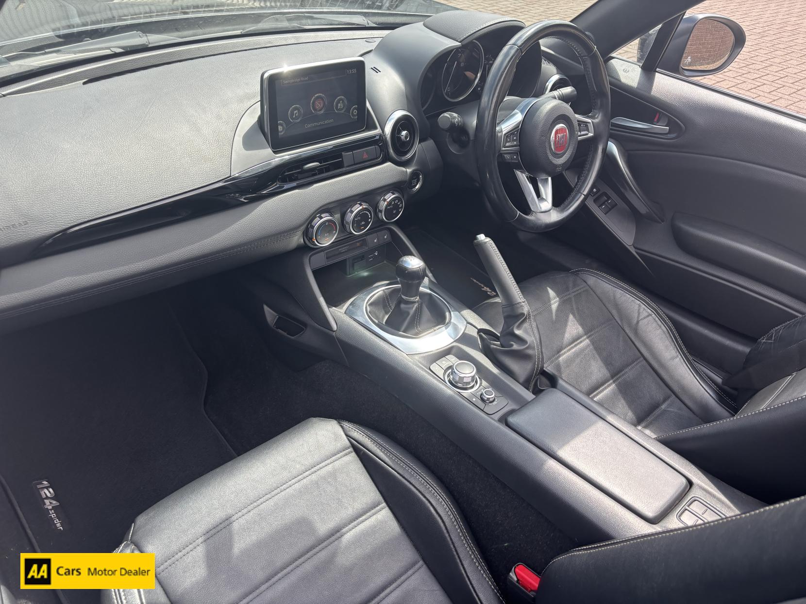 Fiat 124 Spider 1.4 MultiAir Lusso Convertible 2dr Petrol Euro 6 (140 ps)