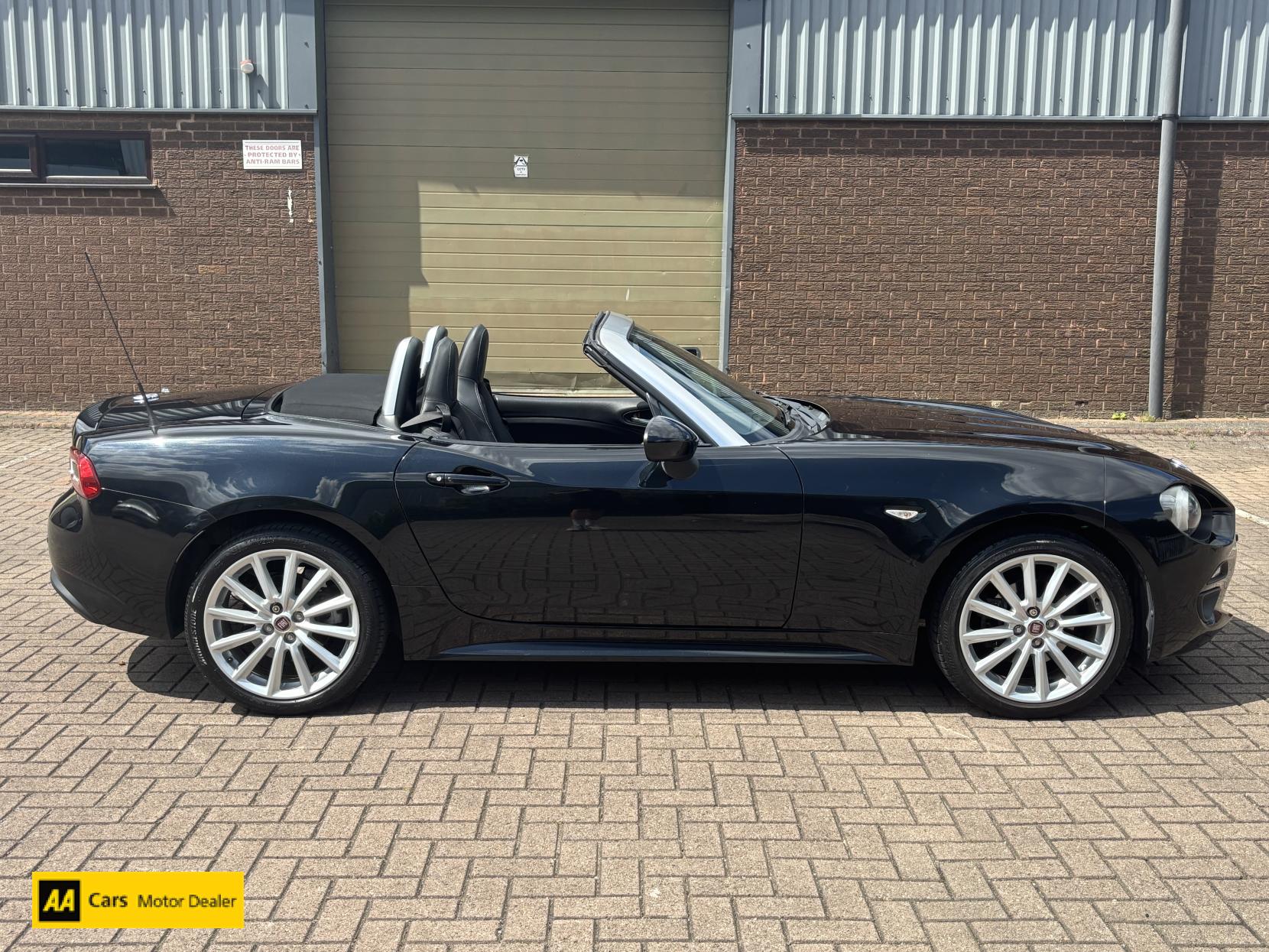 Fiat 124 Spider 1.4 MultiAir Lusso Convertible 2dr Petrol Euro 6 (140 ps)