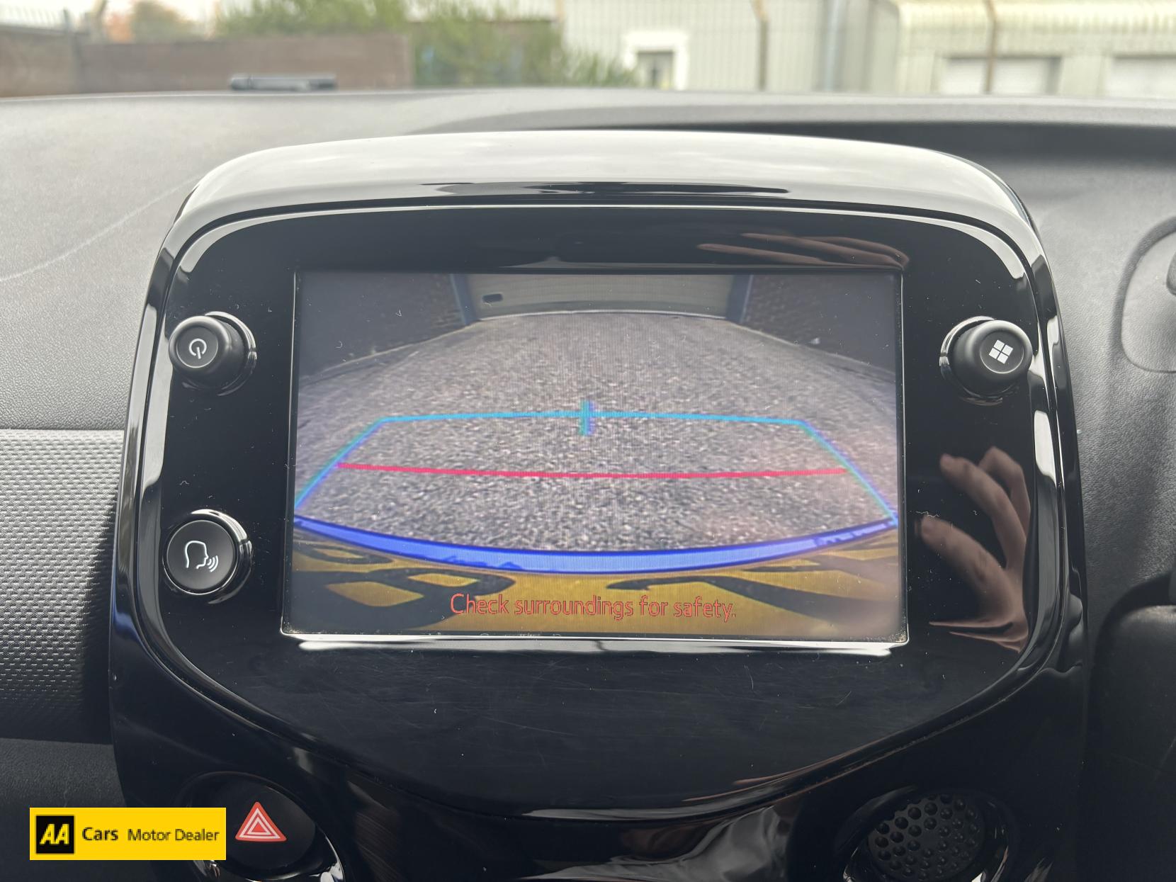 Citroen C1 1.0 VTi Flair Hatchback 3dr Petrol Manual Euro 6 (72 ps)