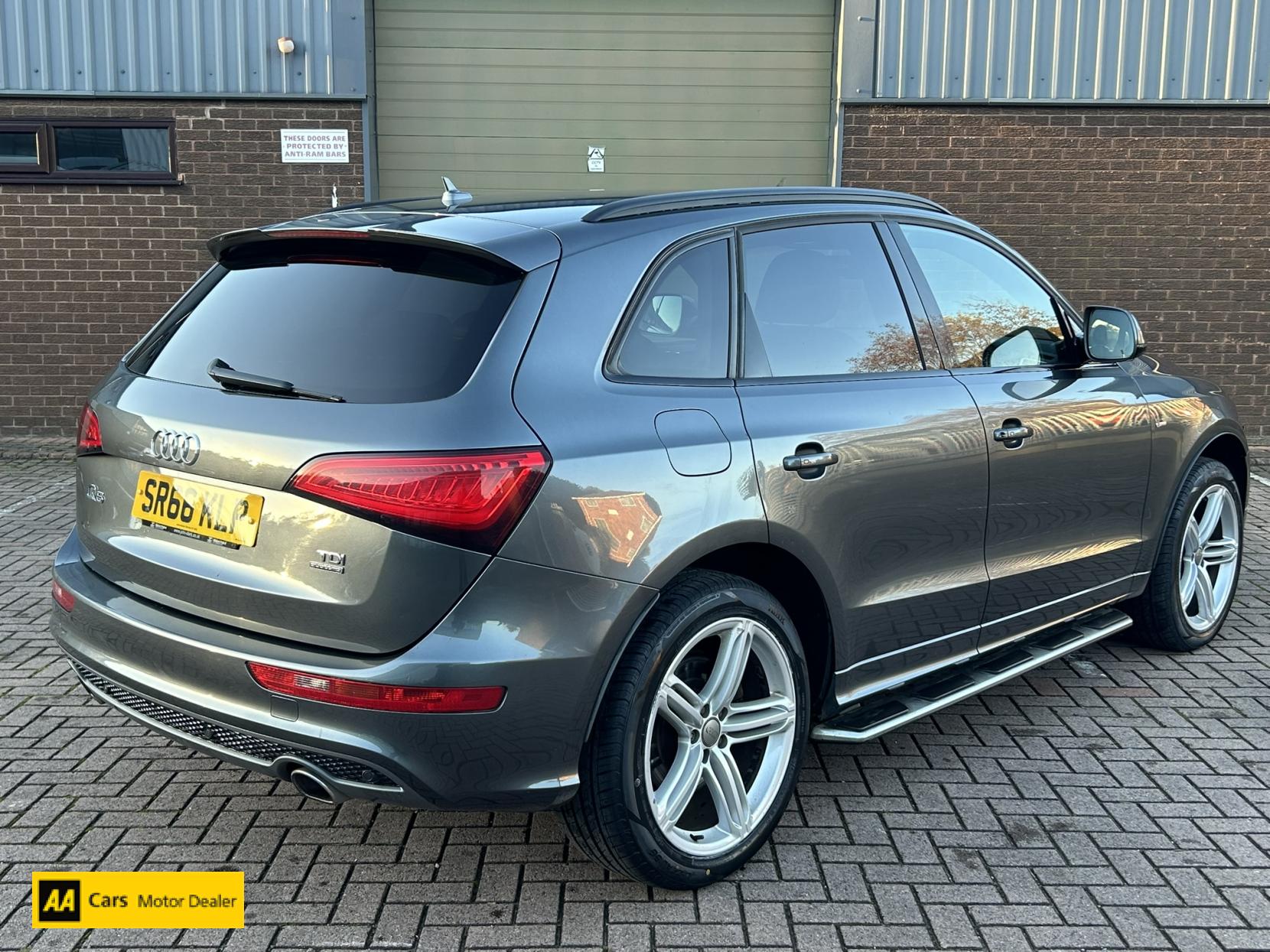 Audi Q5 3.0 TDI V6 S line Plus SUV 5dr Diesel S Tronic quattro Euro 6 (s/s) (258 ps)