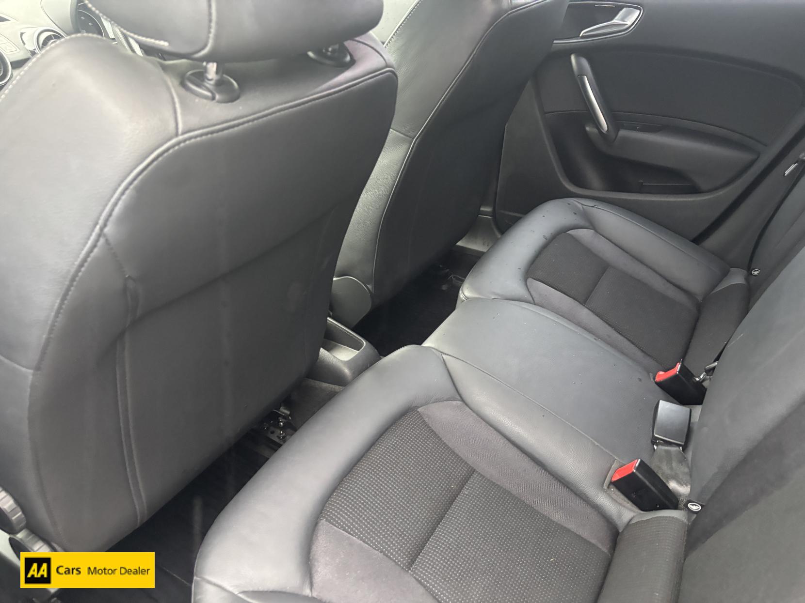 Audi A1 1.4 TFSI S line Sportback 5dr Petrol S Tronic Euro 5 (s/s) (122 ps)