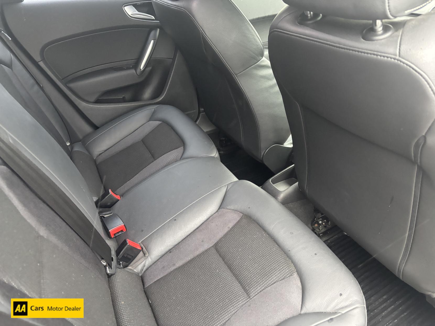 Audi A1 1.4 TFSI S line Sportback 5dr Petrol S Tronic Euro 5 (s/s) (122 ps)