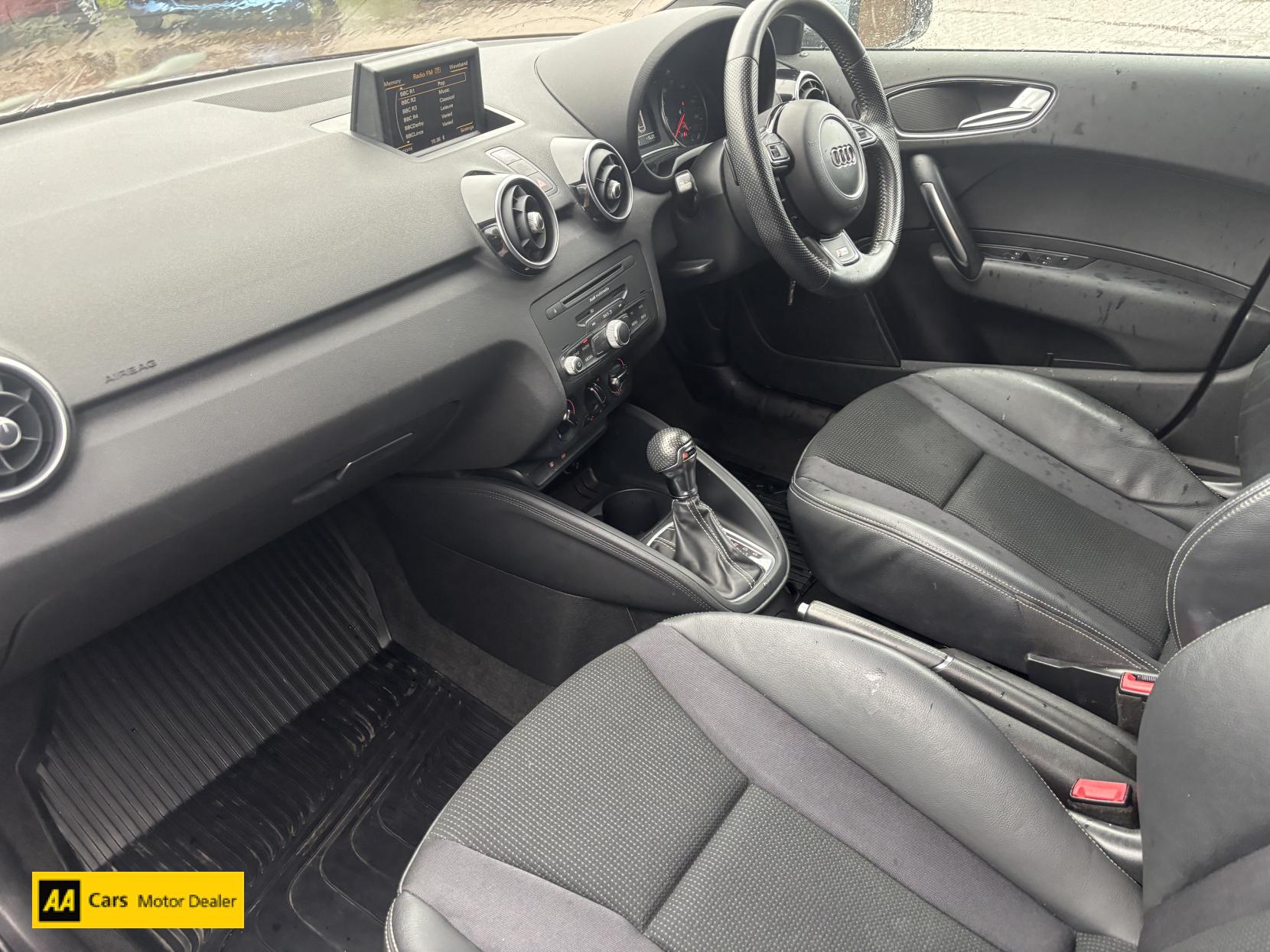 Audi A1 1.4 TFSI S line Sportback 5dr Petrol S Tronic Euro 5 (s/s) (122 ps)