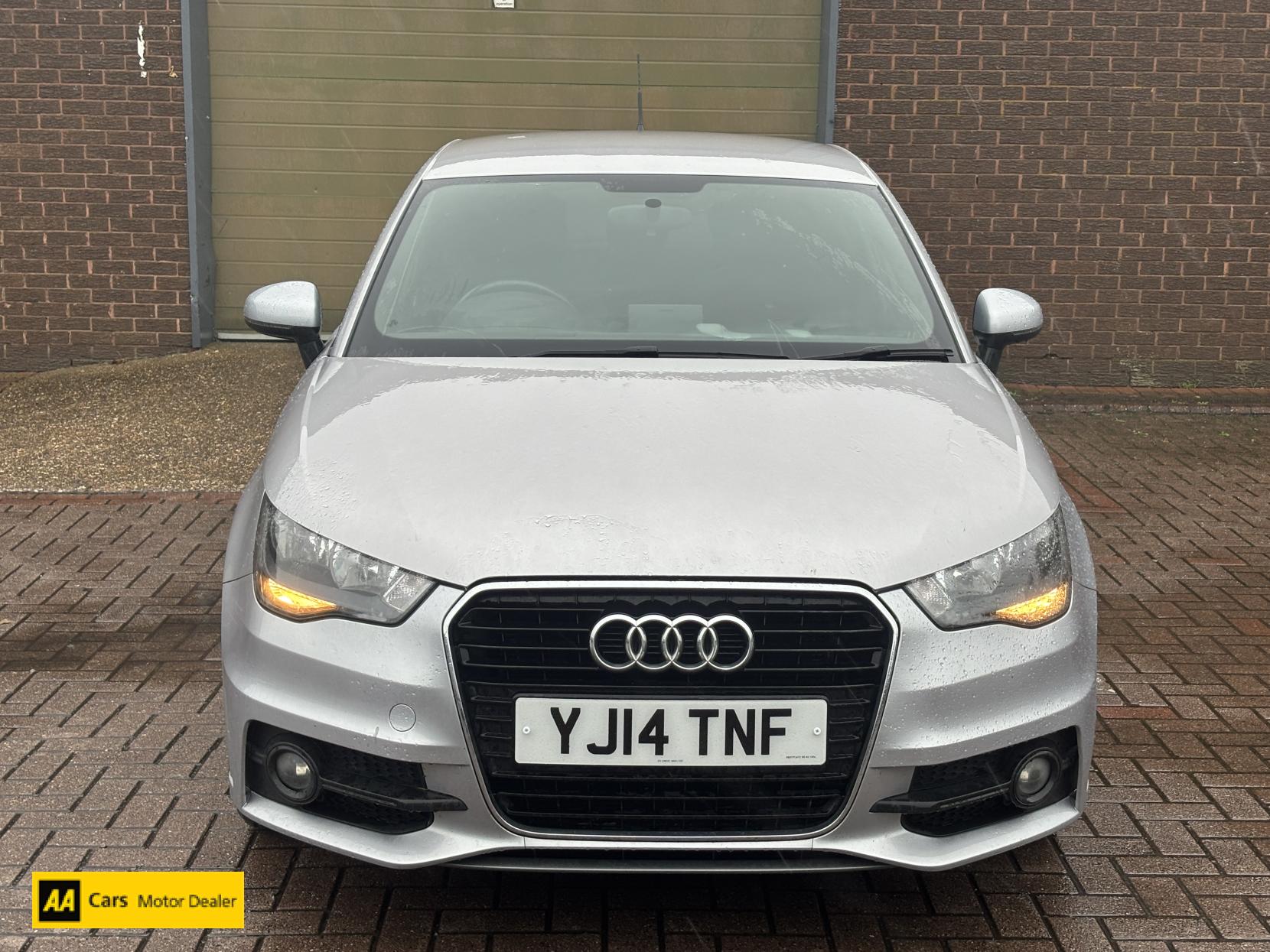 Audi A1 1.4 TFSI S line Sportback 5dr Petrol S Tronic Euro 5 (s/s) (122 ps)