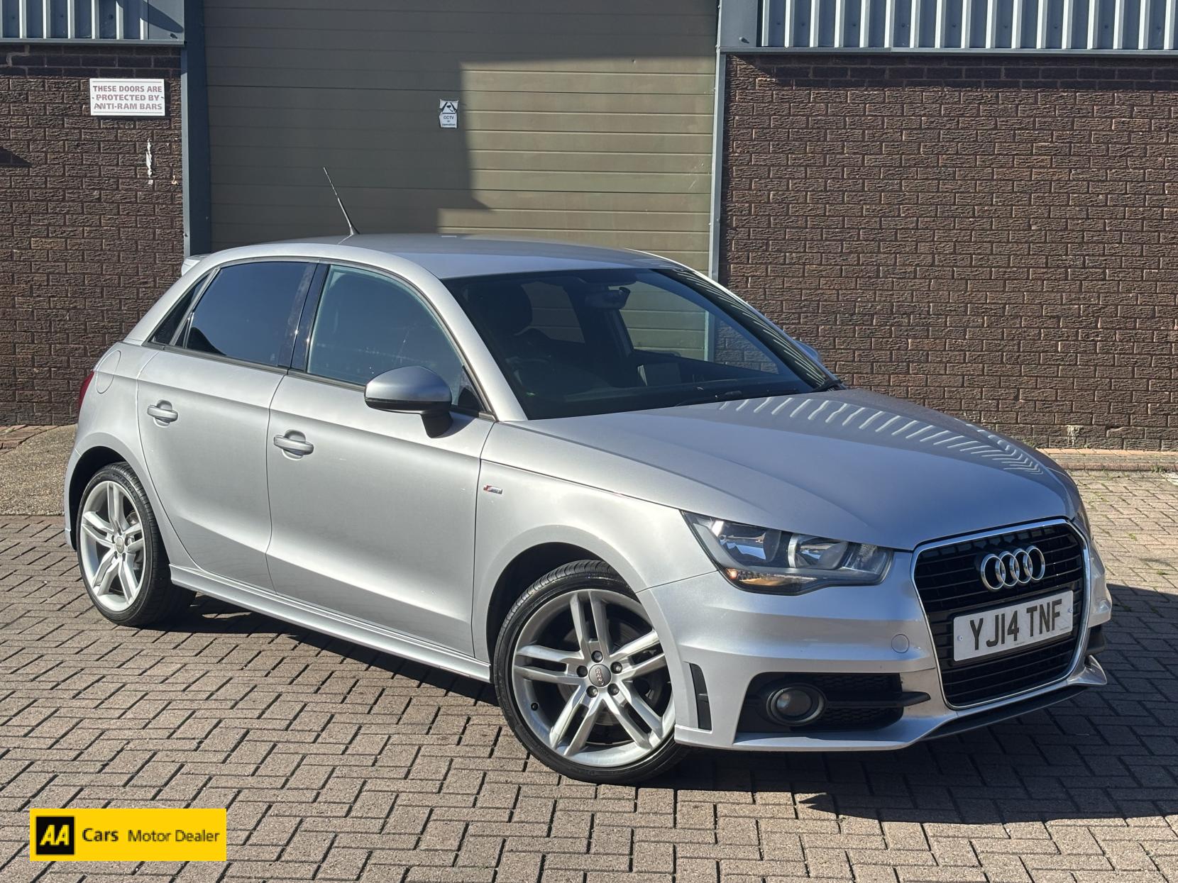 Audi A1 1.4 TFSI S line Sportback 5dr Petrol S Tronic Euro 5 (s/s) (122 ps)