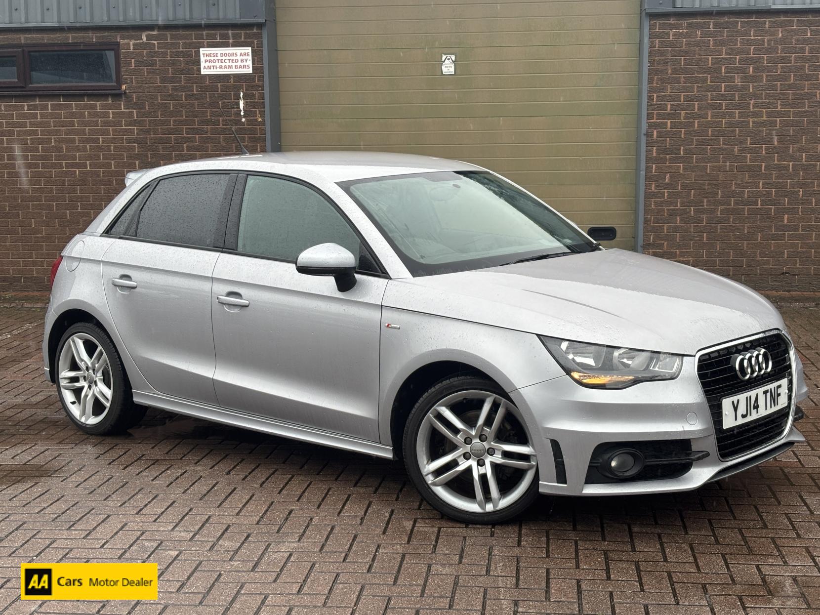 Audi A1 1.4 TFSI S line Sportback 5dr Petrol S Tronic Euro 5 (s/s) (122 ps)