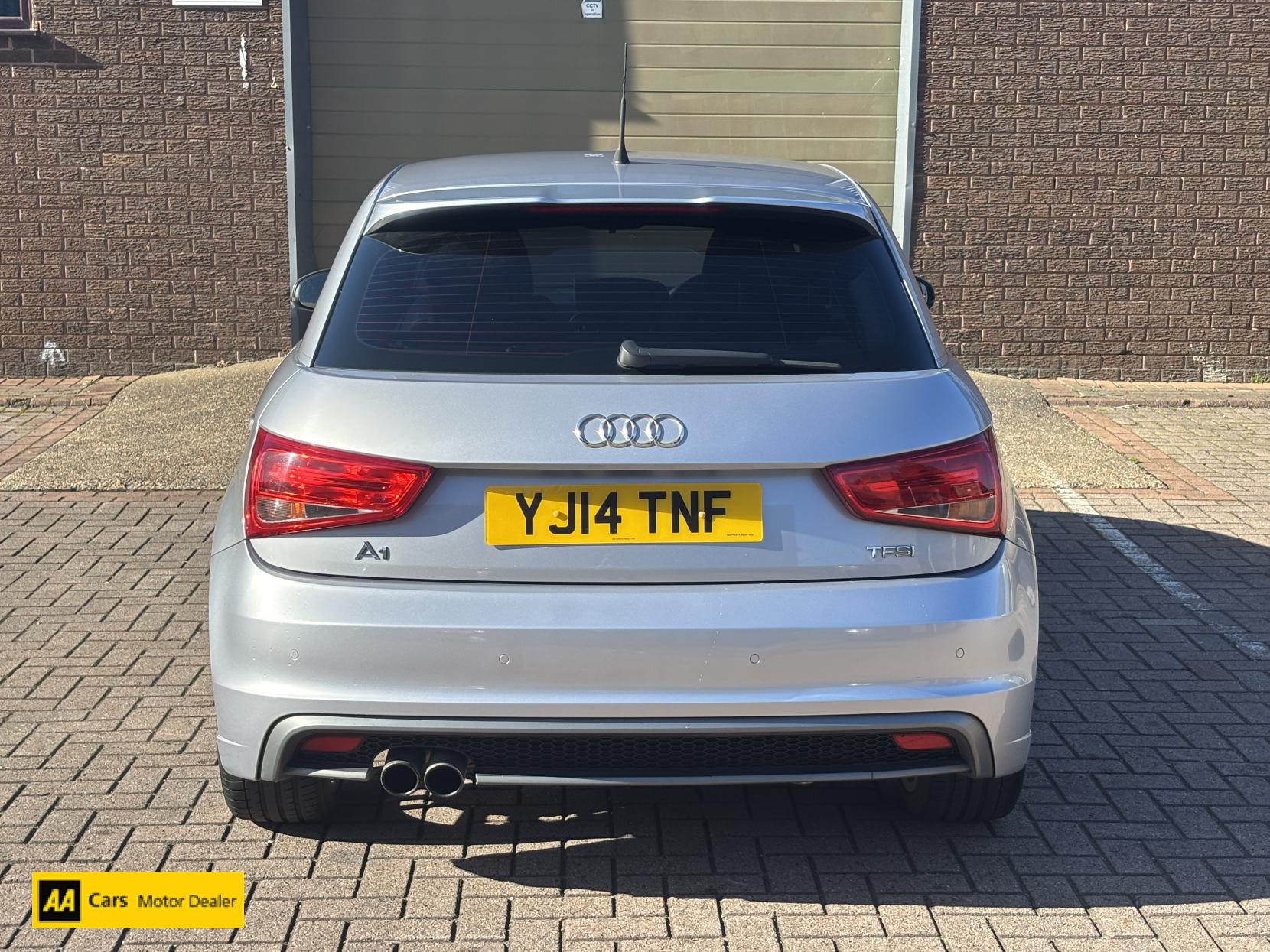 Audi A1 1.4 TFSI S line Sportback 5dr Petrol S Tronic Euro 5 (s/s) (122 ps)