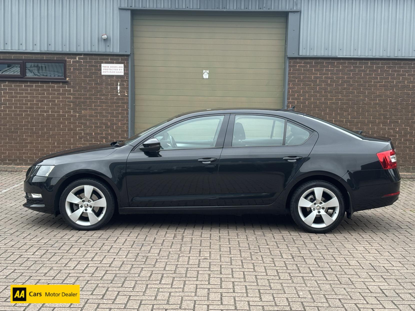 Skoda Octavia 1.5 TSI ACT SE Drive Hatchback 5dr Petrol DSG Euro 6 (s/s) (150 ps)