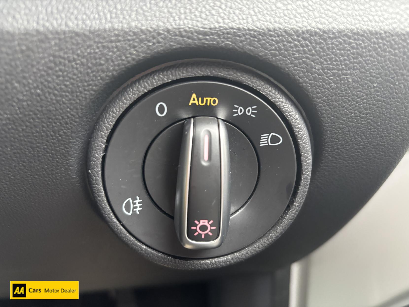 SEAT Mii 36.8kWh Hatchback 5dr Electric Auto (83 ps)