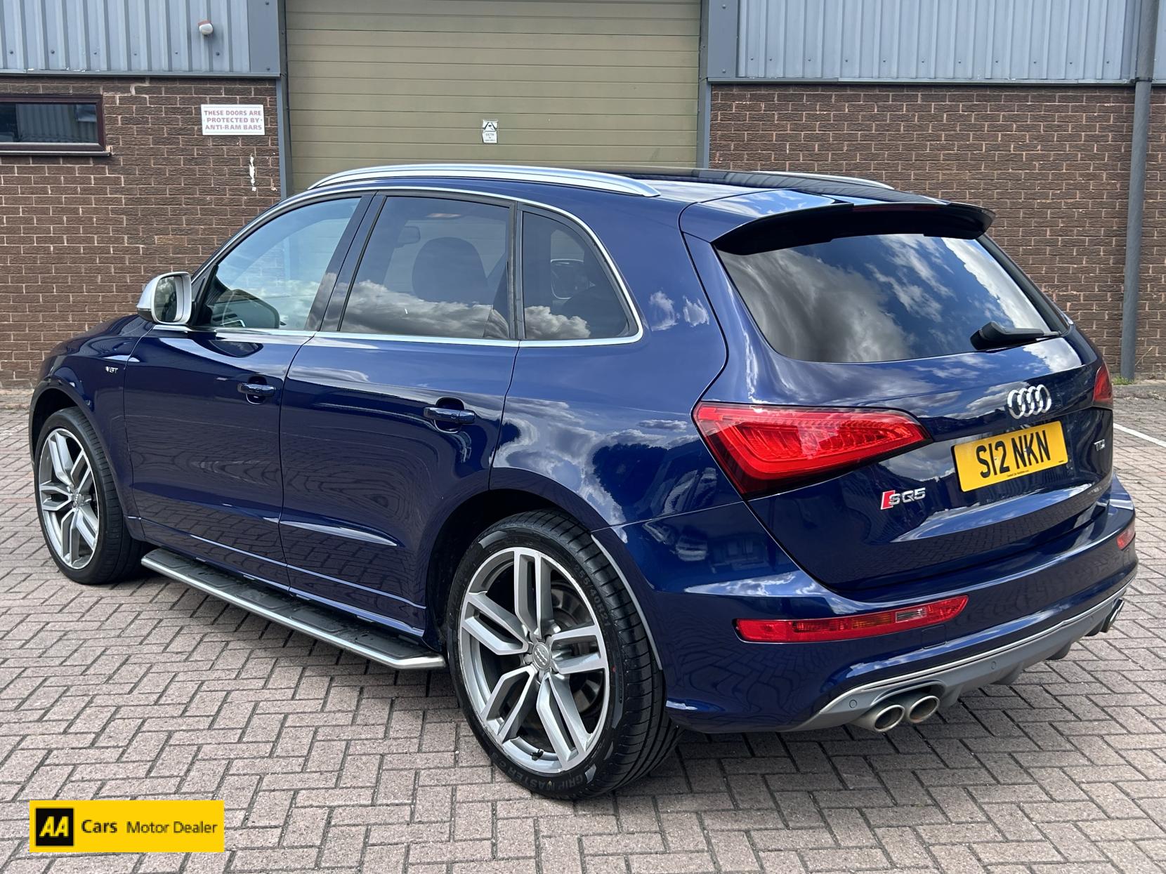 Audi SQ5 3.0 BiTDI V6 SUV 5dr Diesel Tiptronic quattro Euro 5 (s/s) (313 ps)
