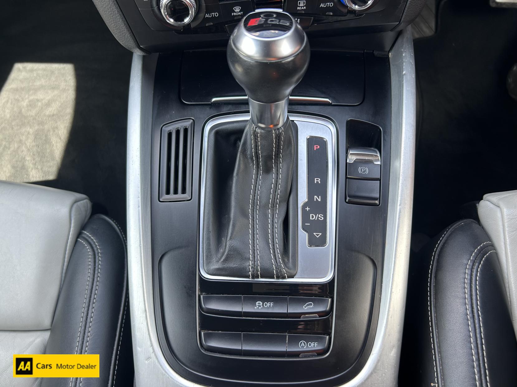 Audi SQ5 3.0 BiTDI V6 SUV 5dr Diesel Tiptronic quattro Euro 5 (s/s) (313 ps)