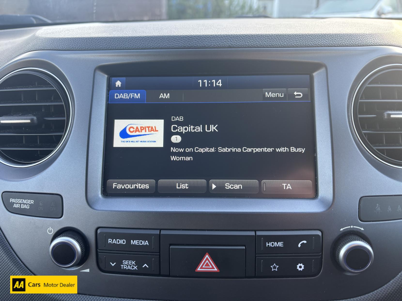 Hyundai i10 1.0 Premium Hatchback 5dr Petrol Manual Euro 6 (67 ps)