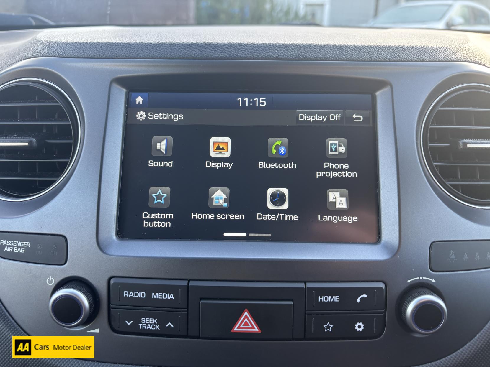 Hyundai i10 1.0 Premium Hatchback 5dr Petrol Manual Euro 6 (67 ps)